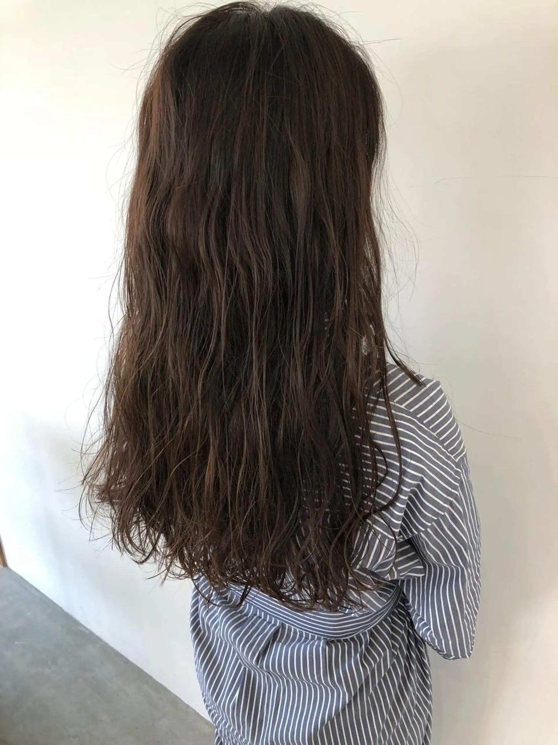 カラー mu ku.のヘアスタイル