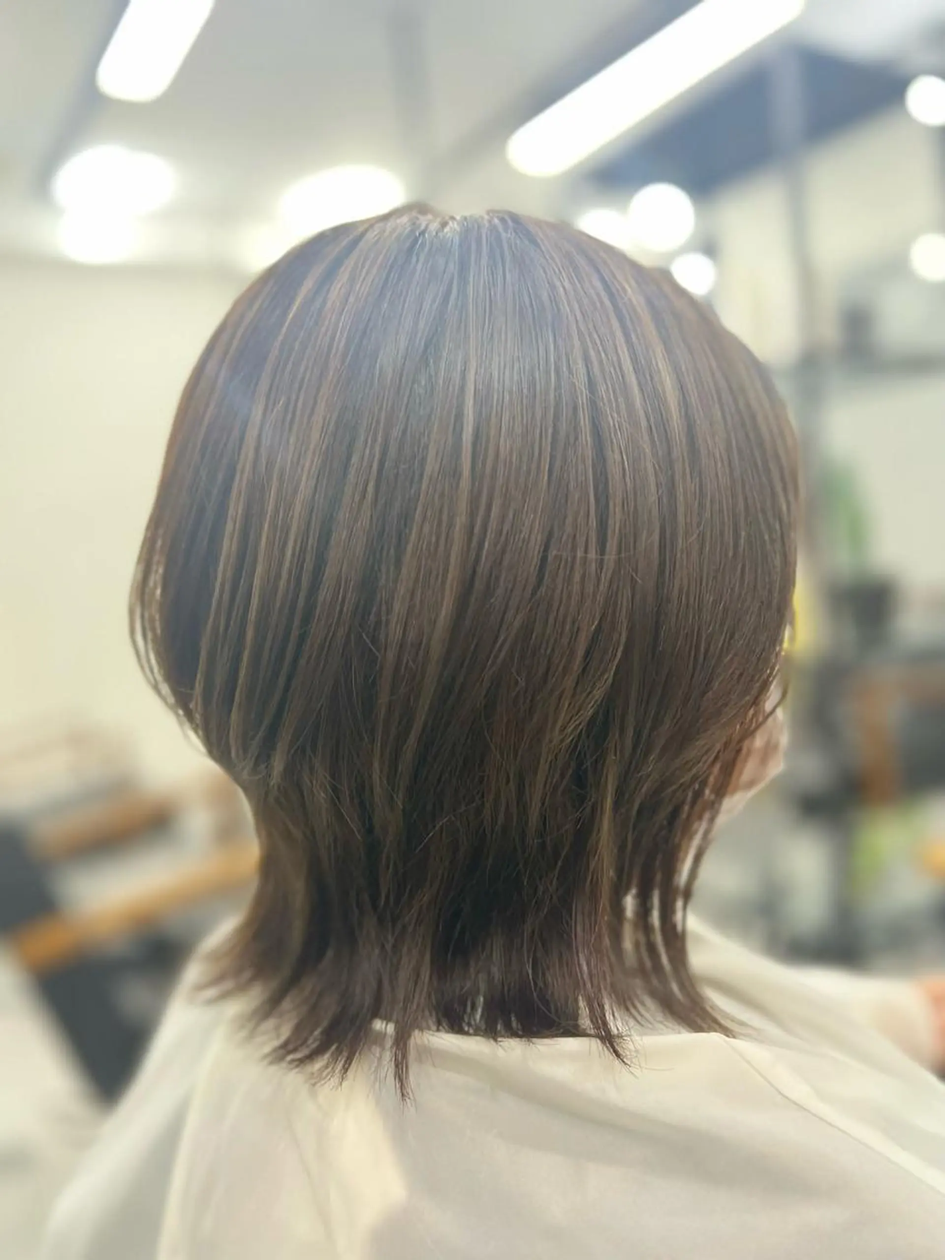 ミディアム カラー くびれヘア レイヤーカット THE PARK キシオカのヘアスタイル