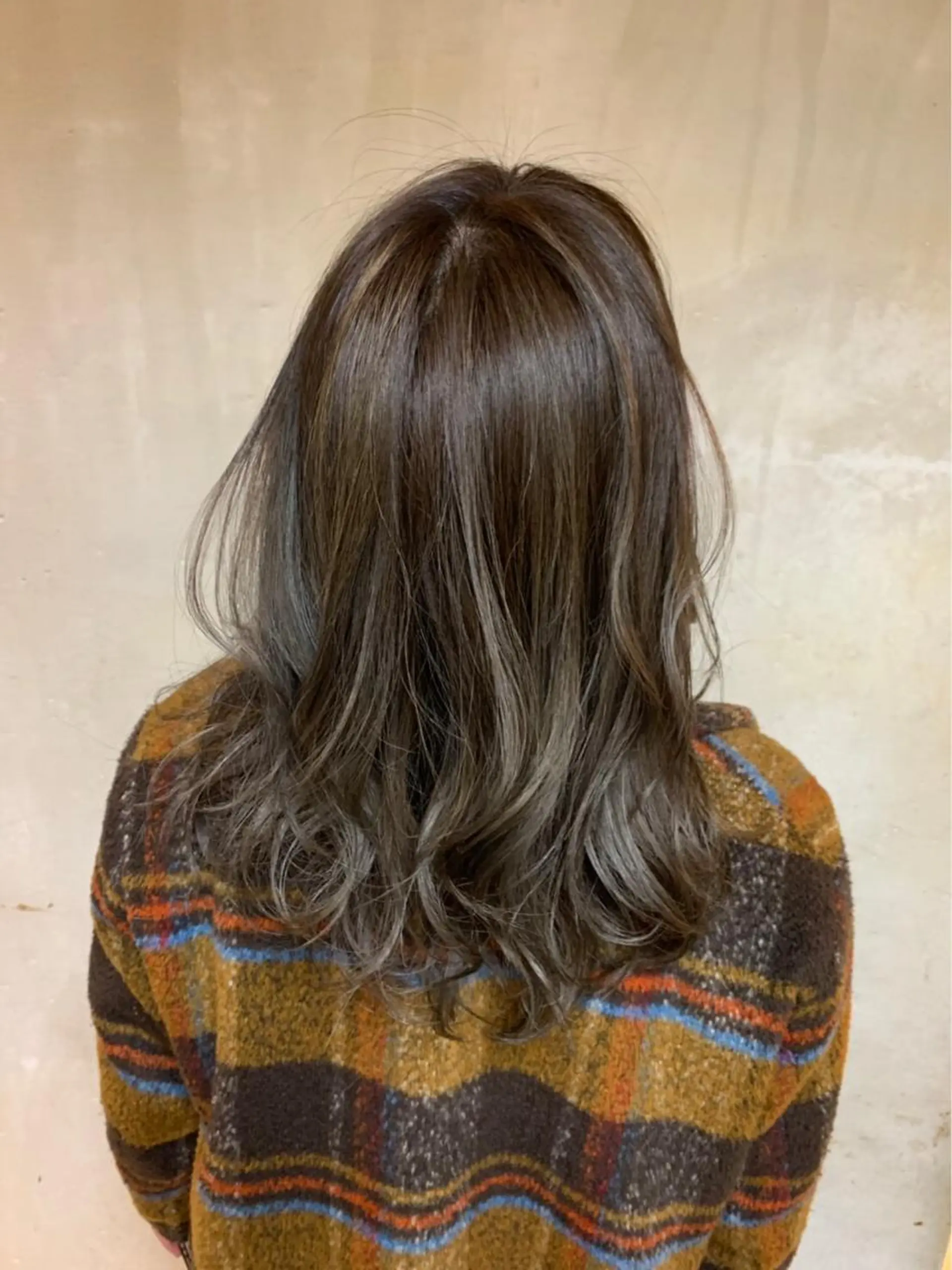 ロング カラー 井上 日菜乃のヘアスタイル