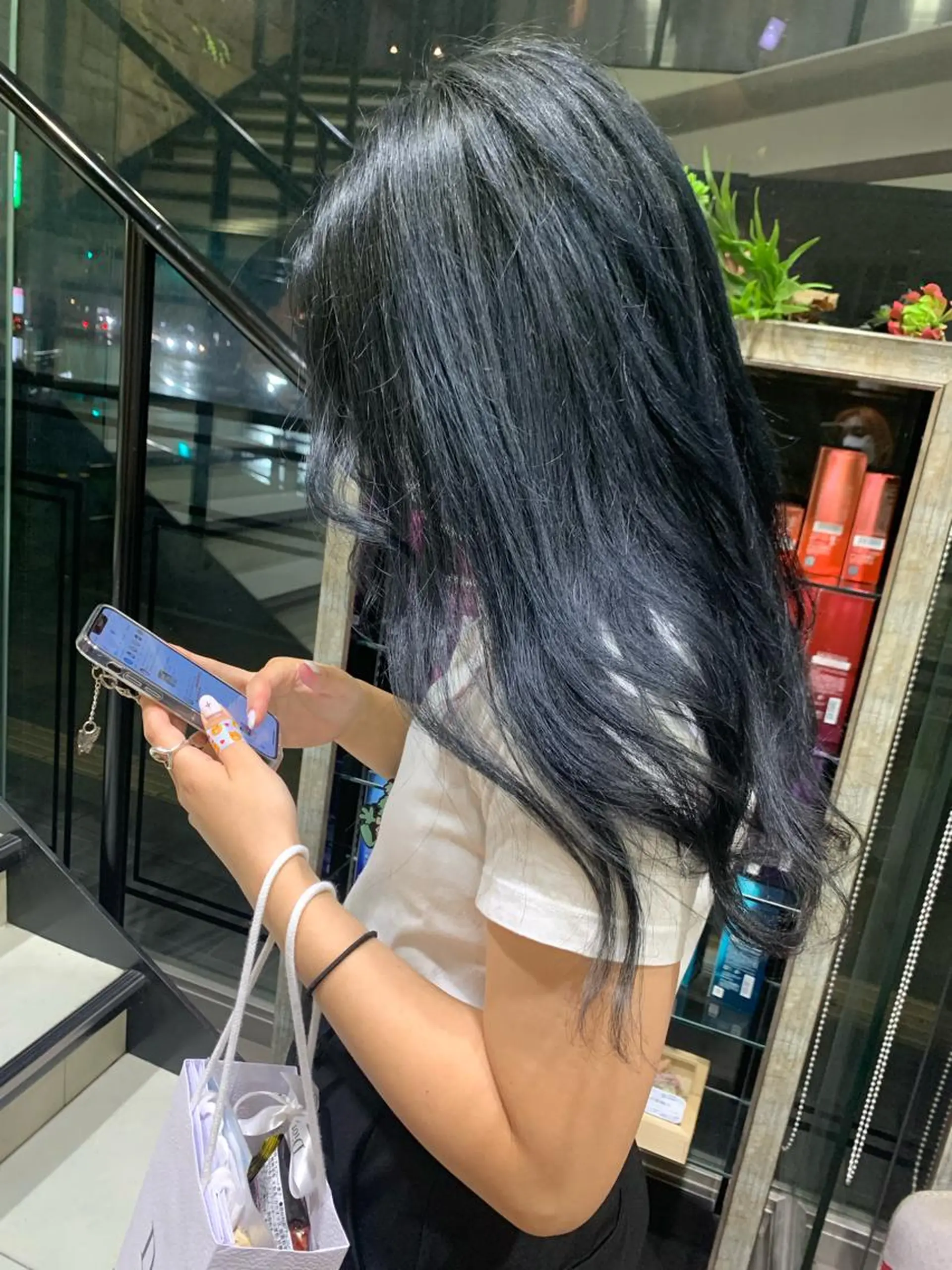 ロング カラー 海外girl🤎 透明感ベージュmaoのヘアスタイル