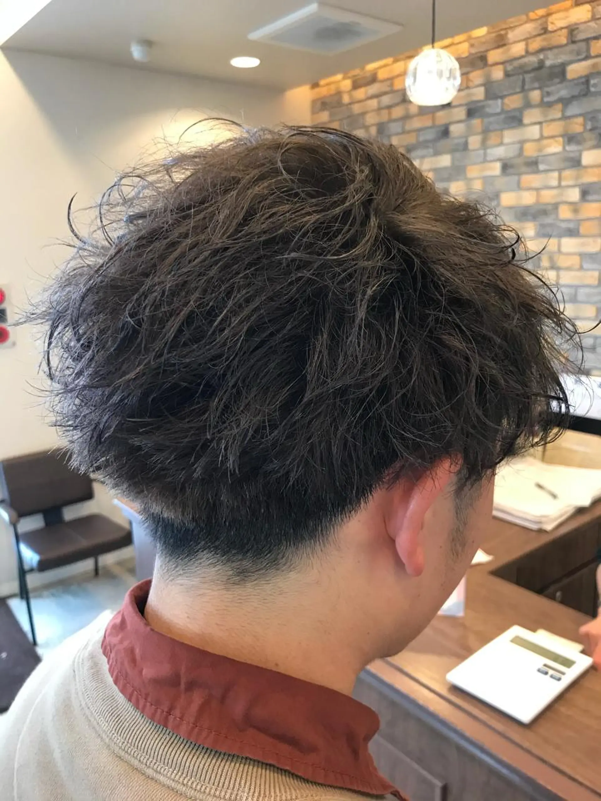 カラー メンズ グレージュ 松本 唯のヘアスタイル