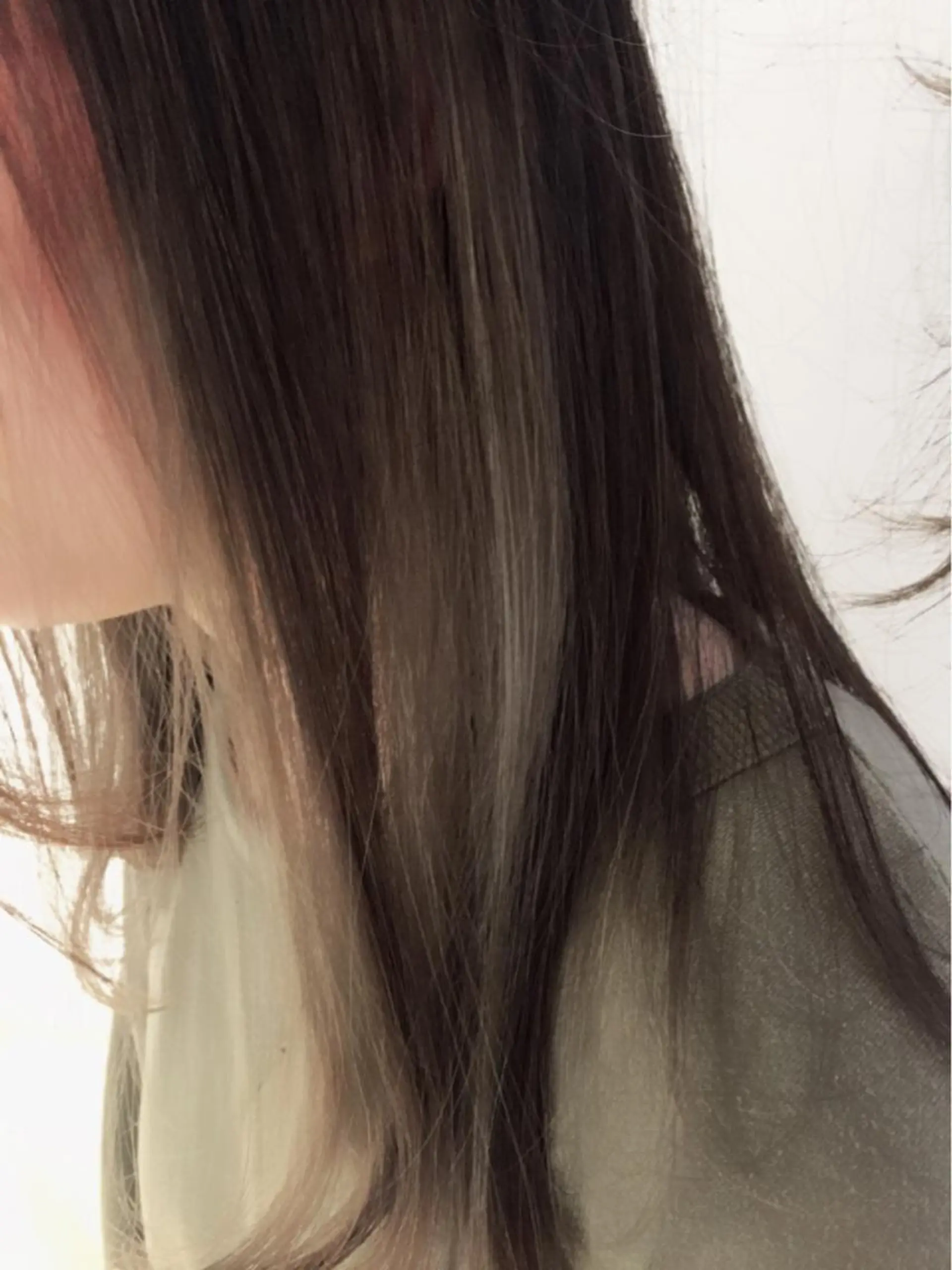 セミロング カラー ヘアアレンジ アッシュ ブリーチ ブルーカラー ブルーアッシュ グラデーションカラー ✨ハイクオリティ✨ 山本香也のヘアスタイル