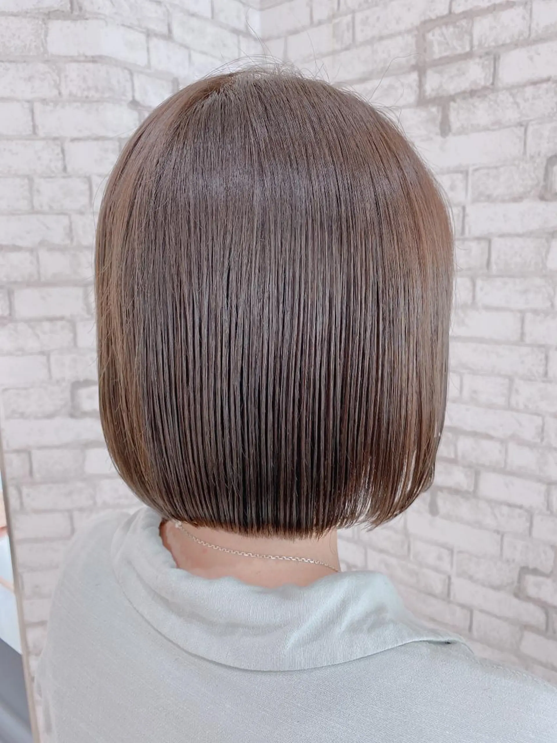 ショート カラー ヘアアレンジ カット ブリーチなし艶カラー 東家のヘアスタイル