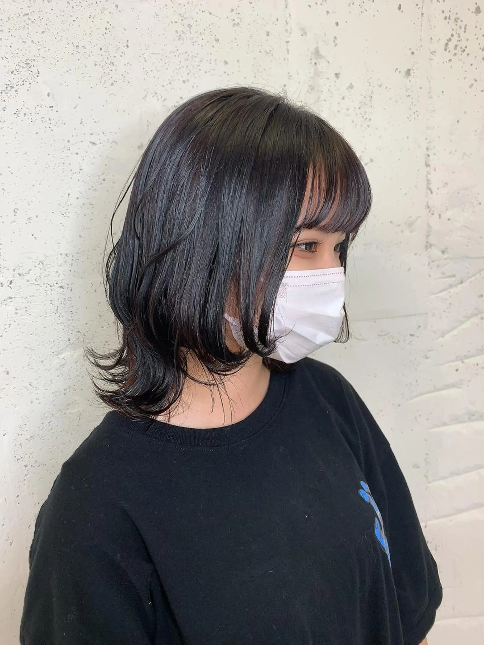 ミディアム カラー カット 透明感ハイトーン🦄 キラ🌈のヘアスタイル