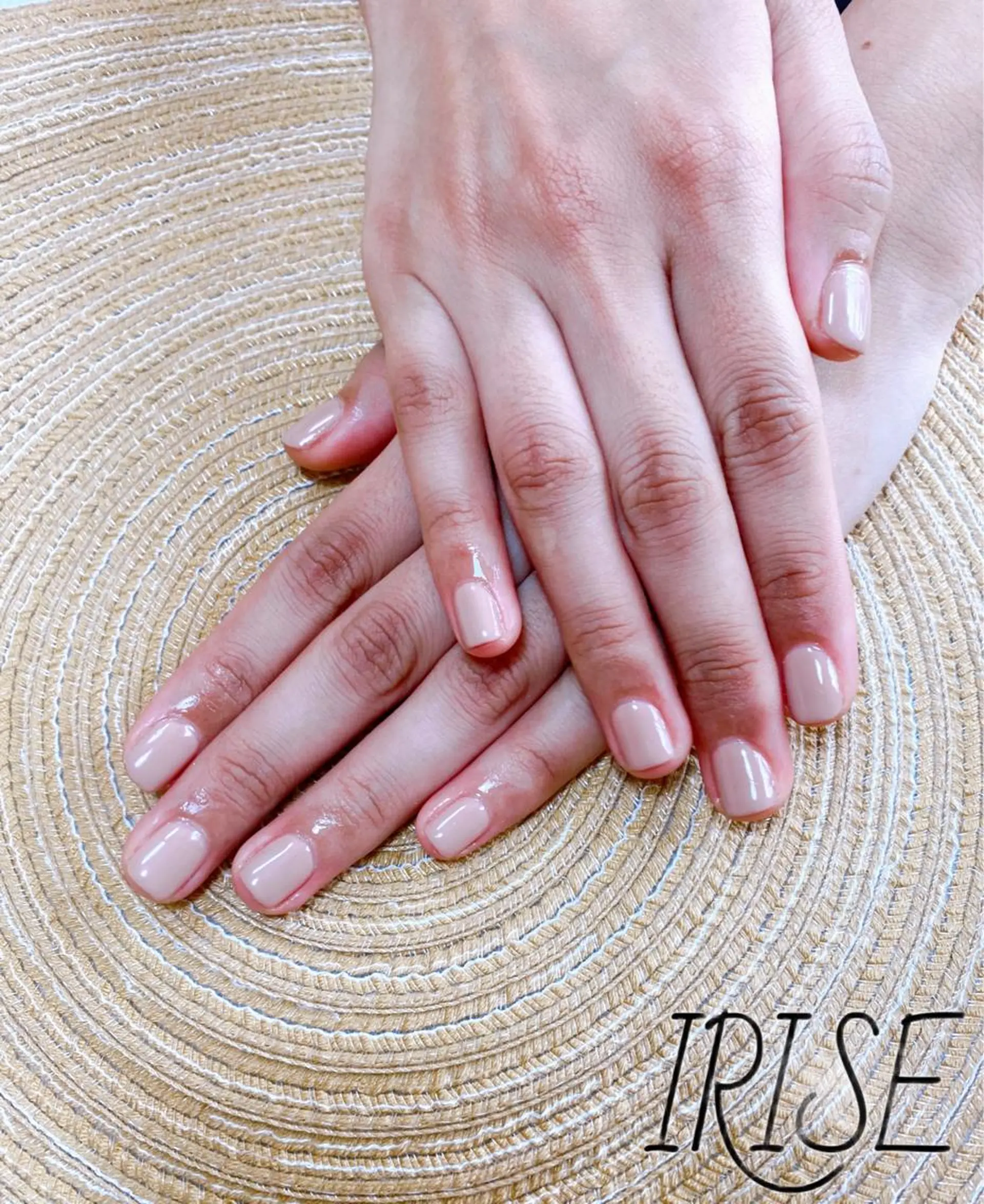 ネイル ワンカラーネイル シンプルネイル salon de iriseのマツエク・マツパデザイン