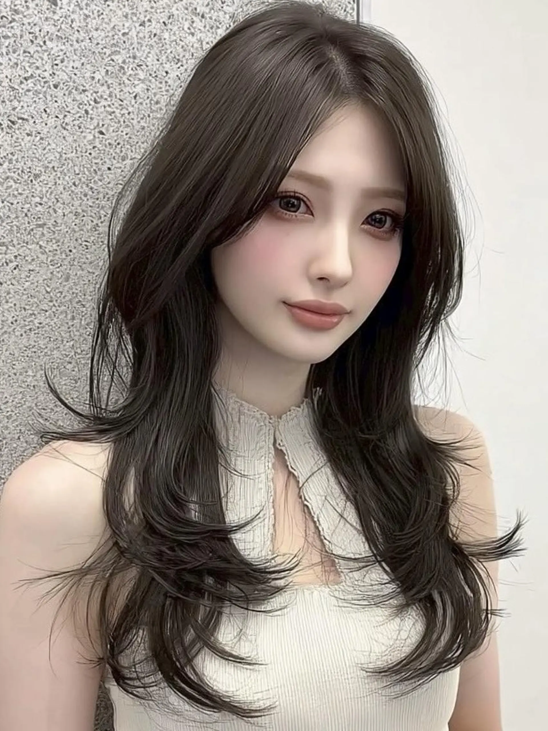 セミロング レイヤーカット ヘアカラー MARIN /天王寺 🤍のヘアスタイル