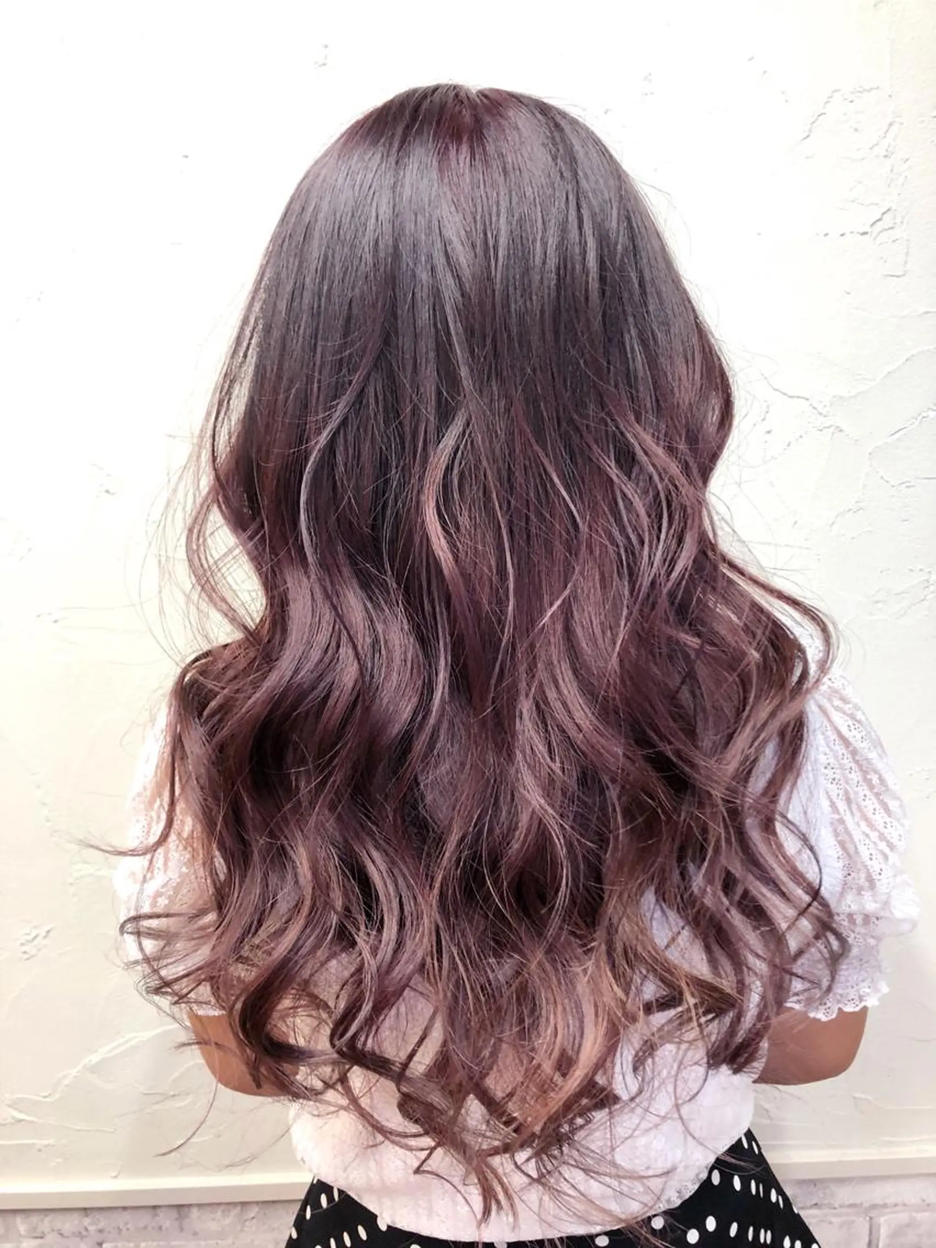 ロング カラー バレイヤージュ ベージュカラー ブリーチ ピンクカラー ピンクベージュ ヘアカラー トリートメント 髪質改善/レイヤー ストウシンゴのヘアスタイル