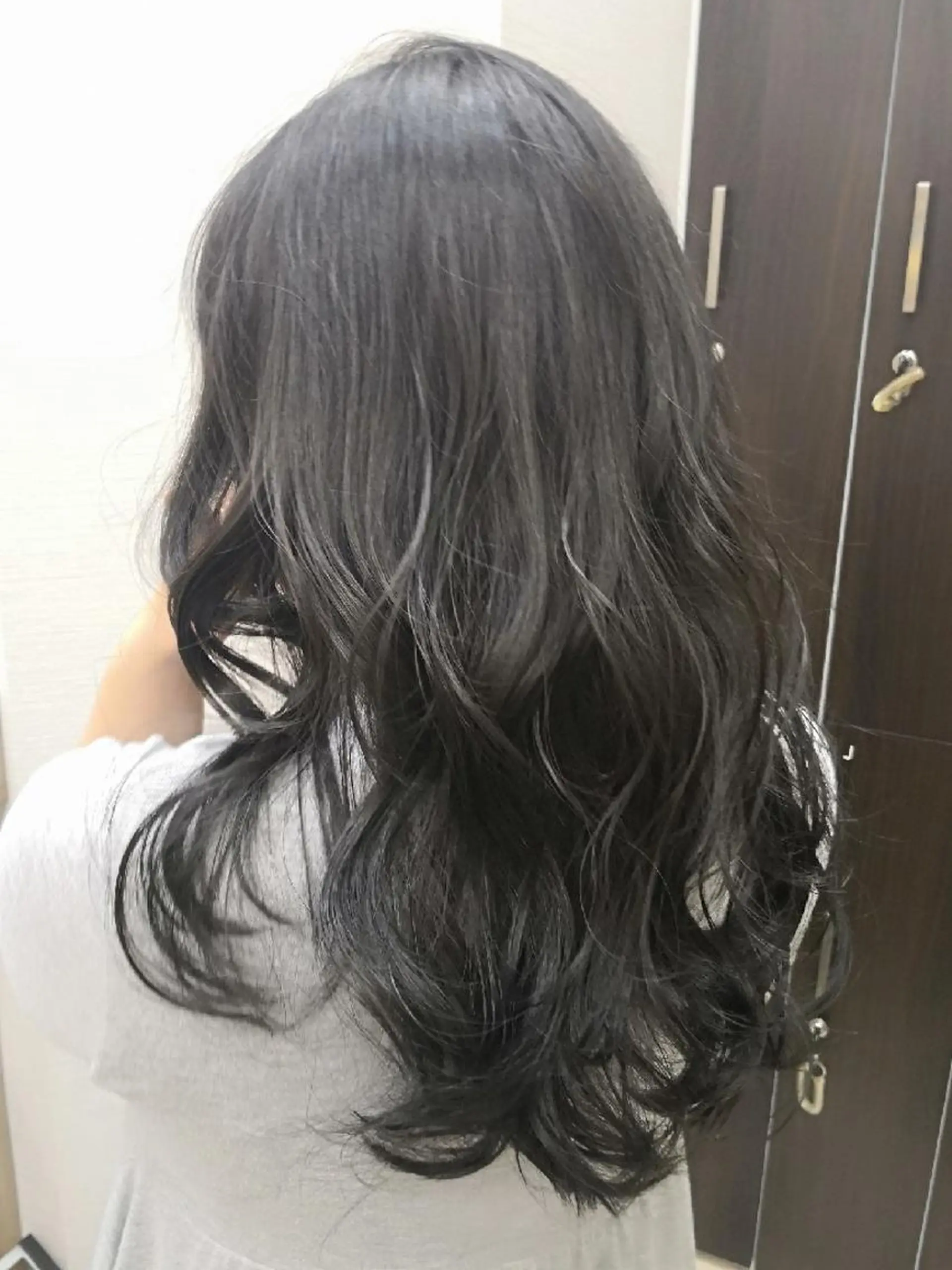 セミロング ハイライト 🩶ハイライトカラー 🩶ASH西葛西鈴木のヘアスタイル