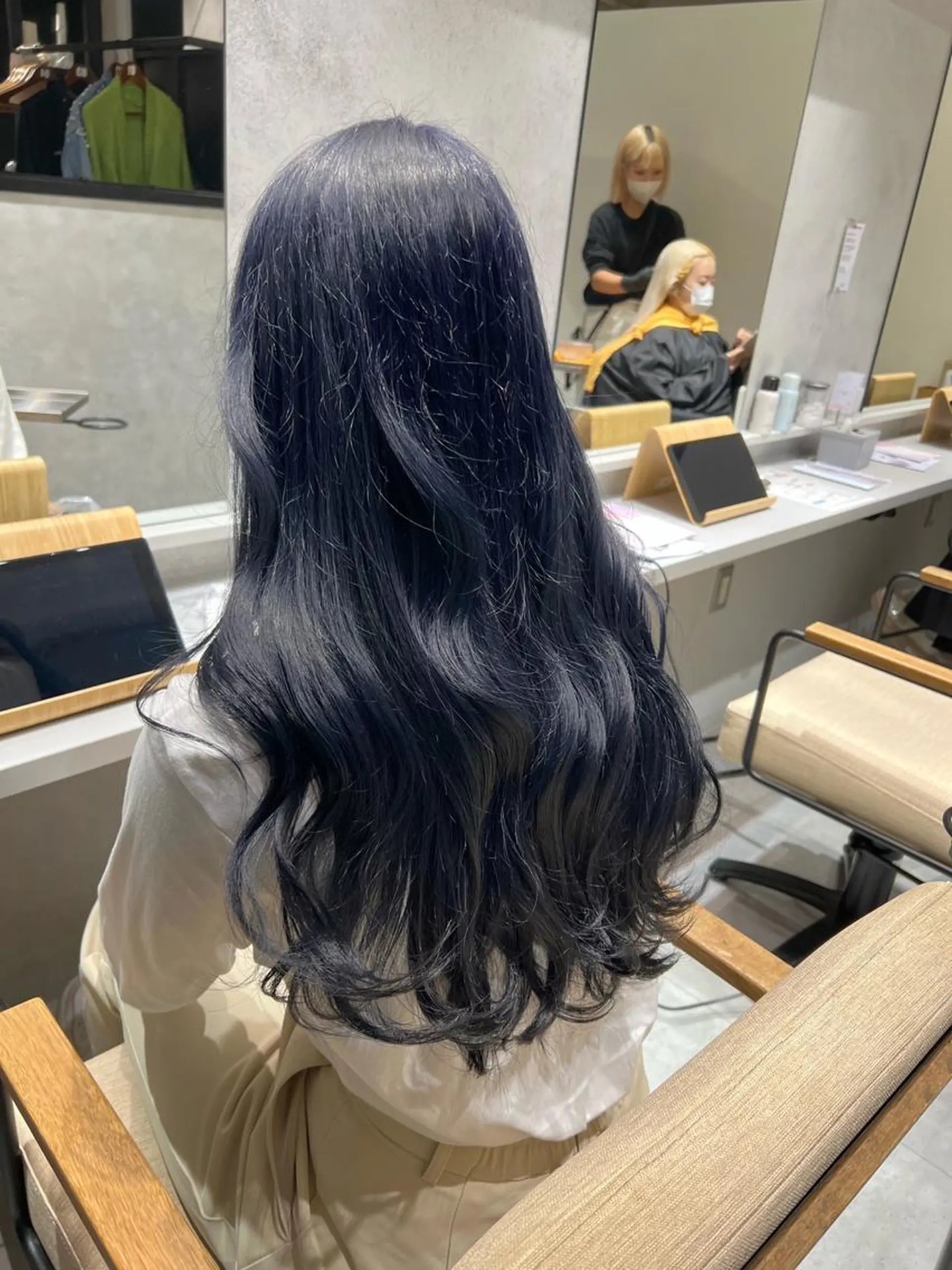 ミディアム デザイン🥇複雑履歴 ハイトーン特化のヘアスタイル