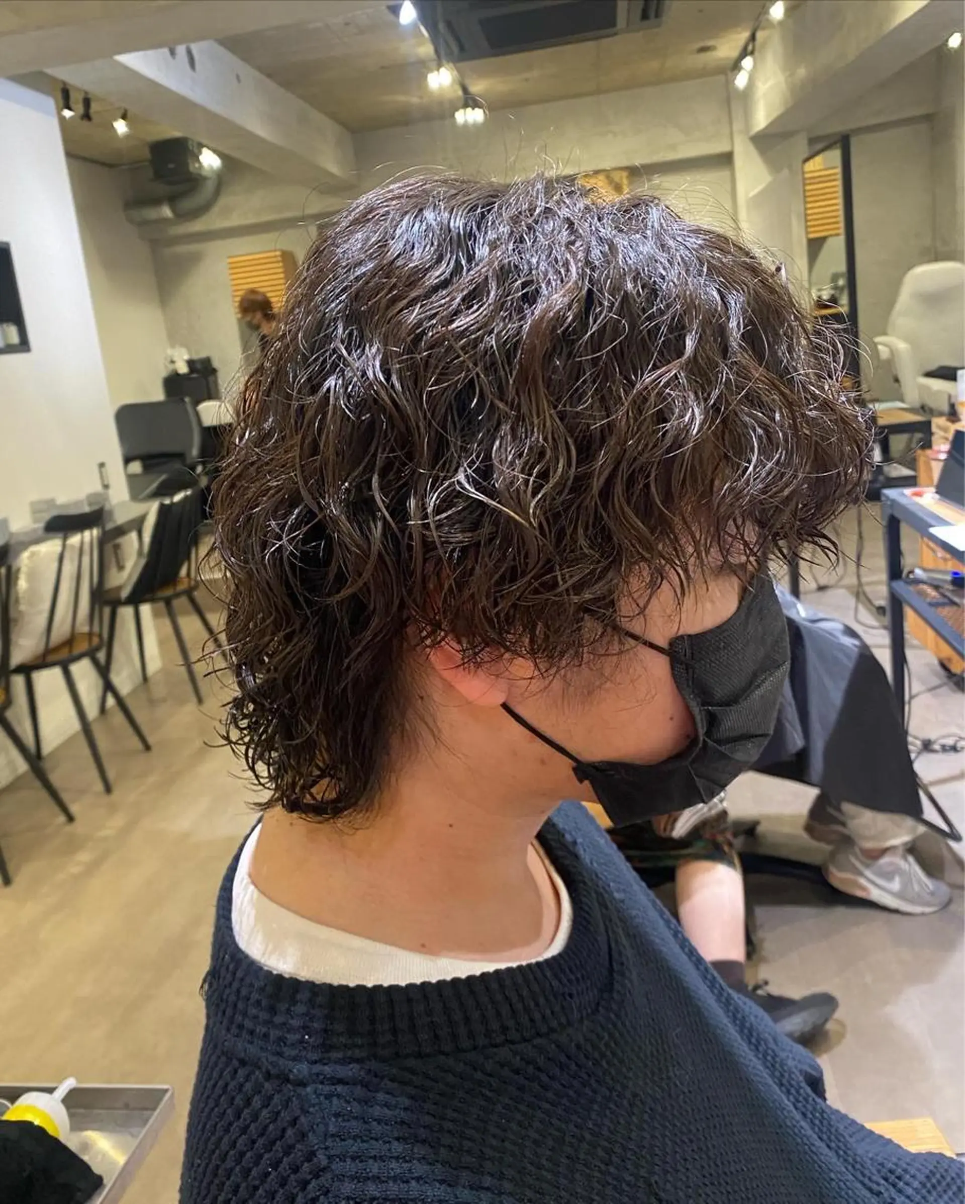 ミディアム パーマ ミディアムパーマ 眉カット レイヤー特化🪽 yuka【高円寺】のヘアスタイル