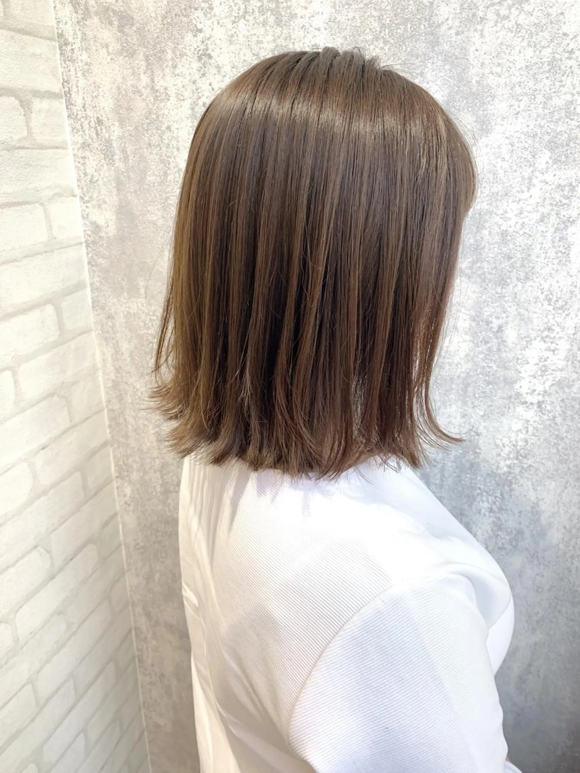 ミディアム カラー ミディアムパーマ アディクシーカラー アッシュ バレイヤージュ ブリーチ カット ヘアカラー トリートメント Zina福岡天神🪞 髪質改善🪞レイヤーのヘアスタイル