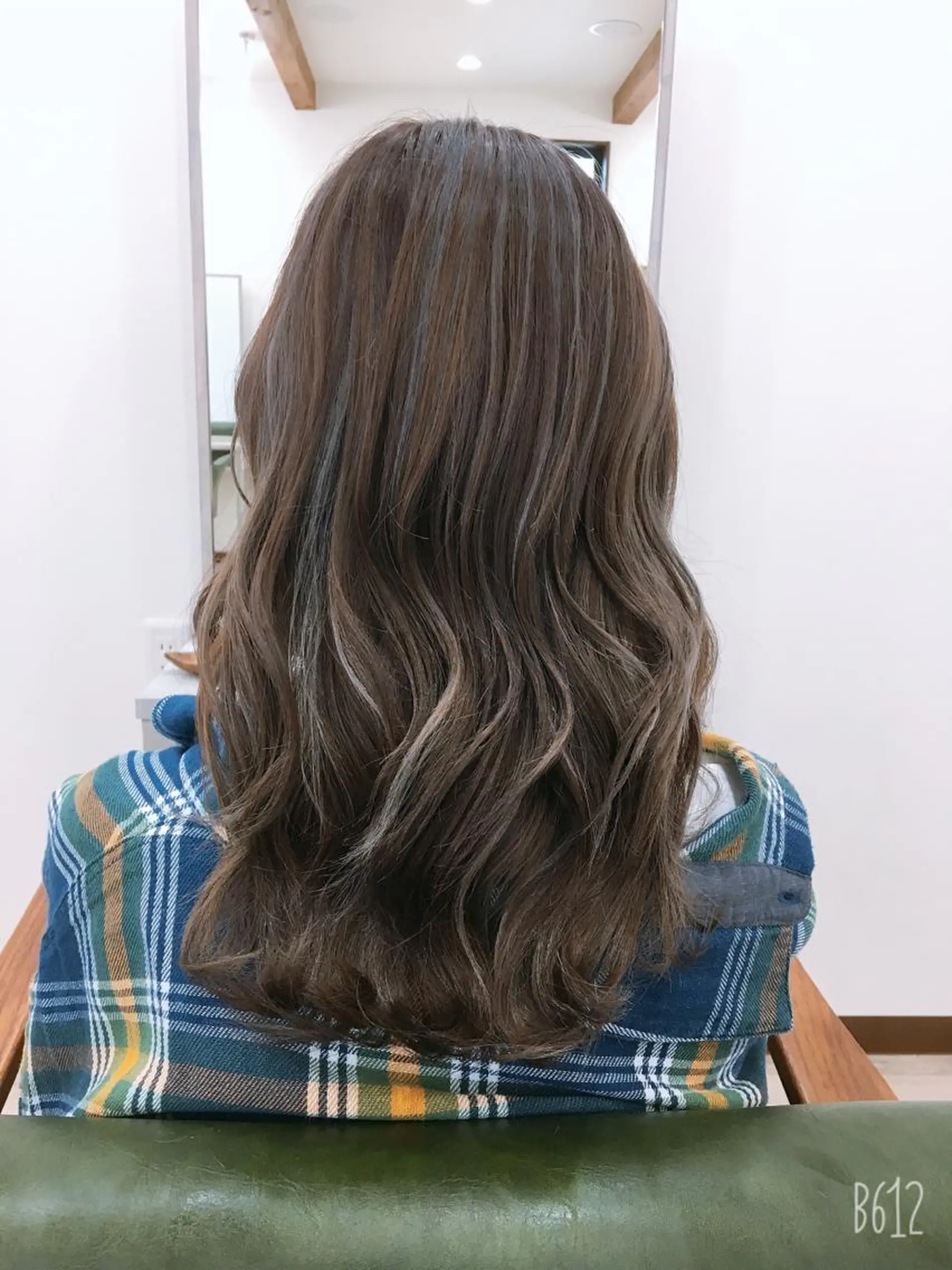 ロング カラー カット ヘアカラー トリートメント 長塚 翔也のヘアスタイル