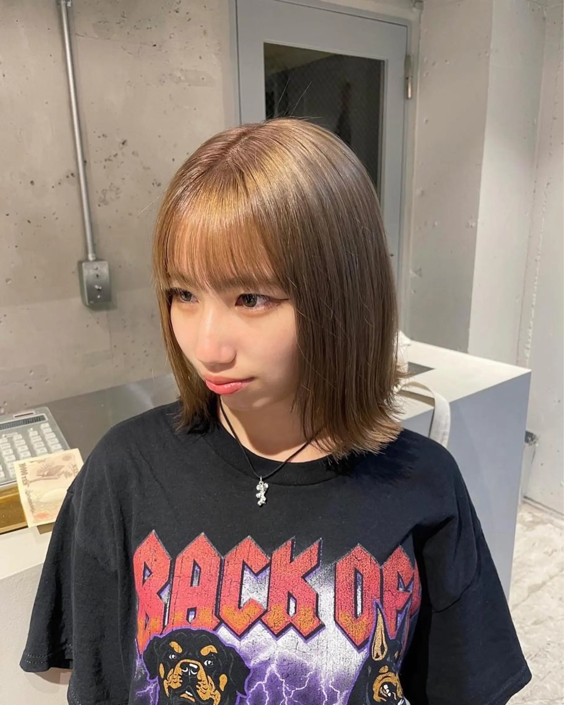 カラー ベージュカラー ブリーチ ハイトーンカラー ボブ ミルクティーベージュ ブリーチ🖤サヤカのヘアスタイル