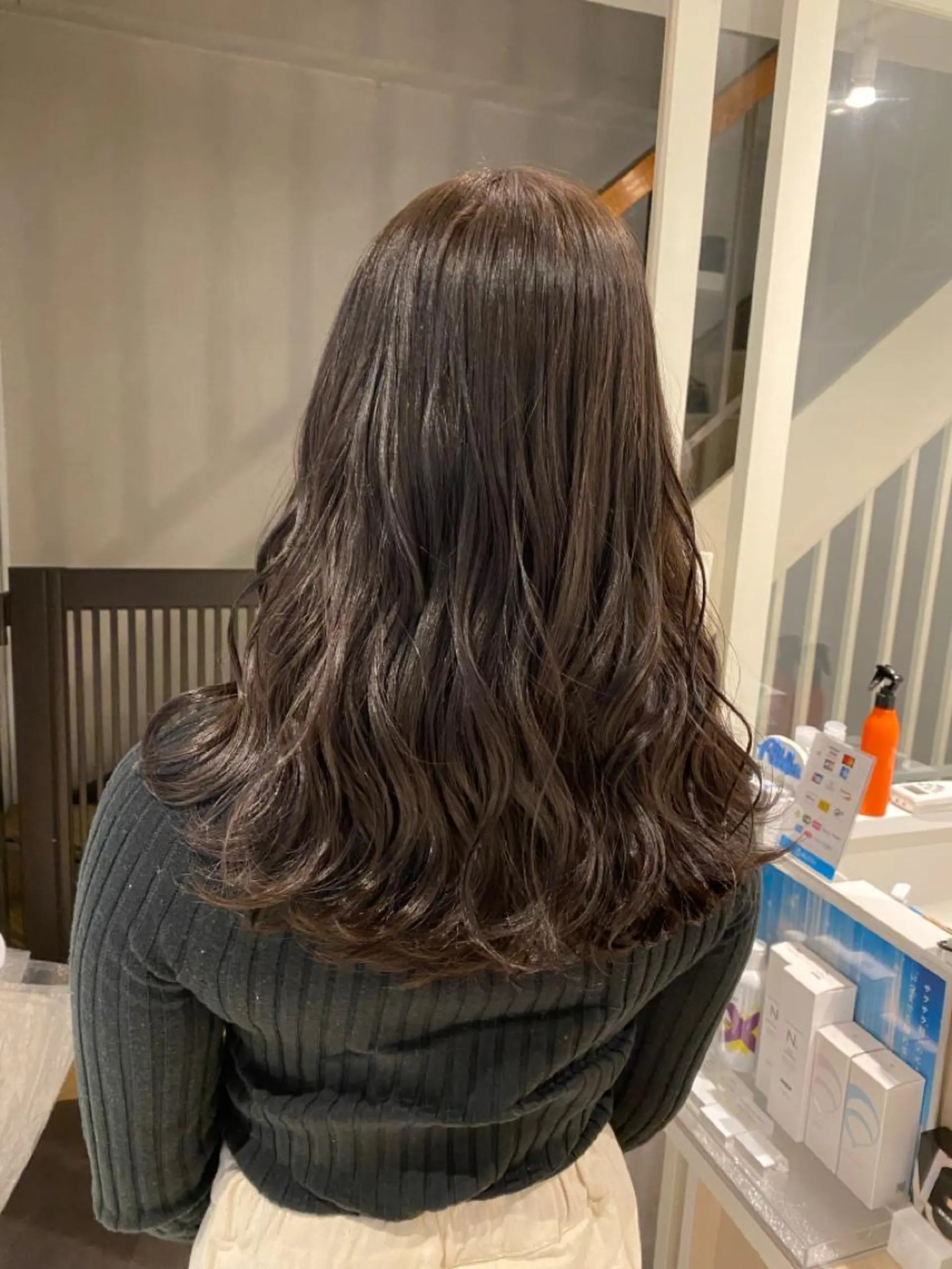 セミロング カラー 🌈評価No.1🌈 艶髪カラー❌エクステのヘアスタイル