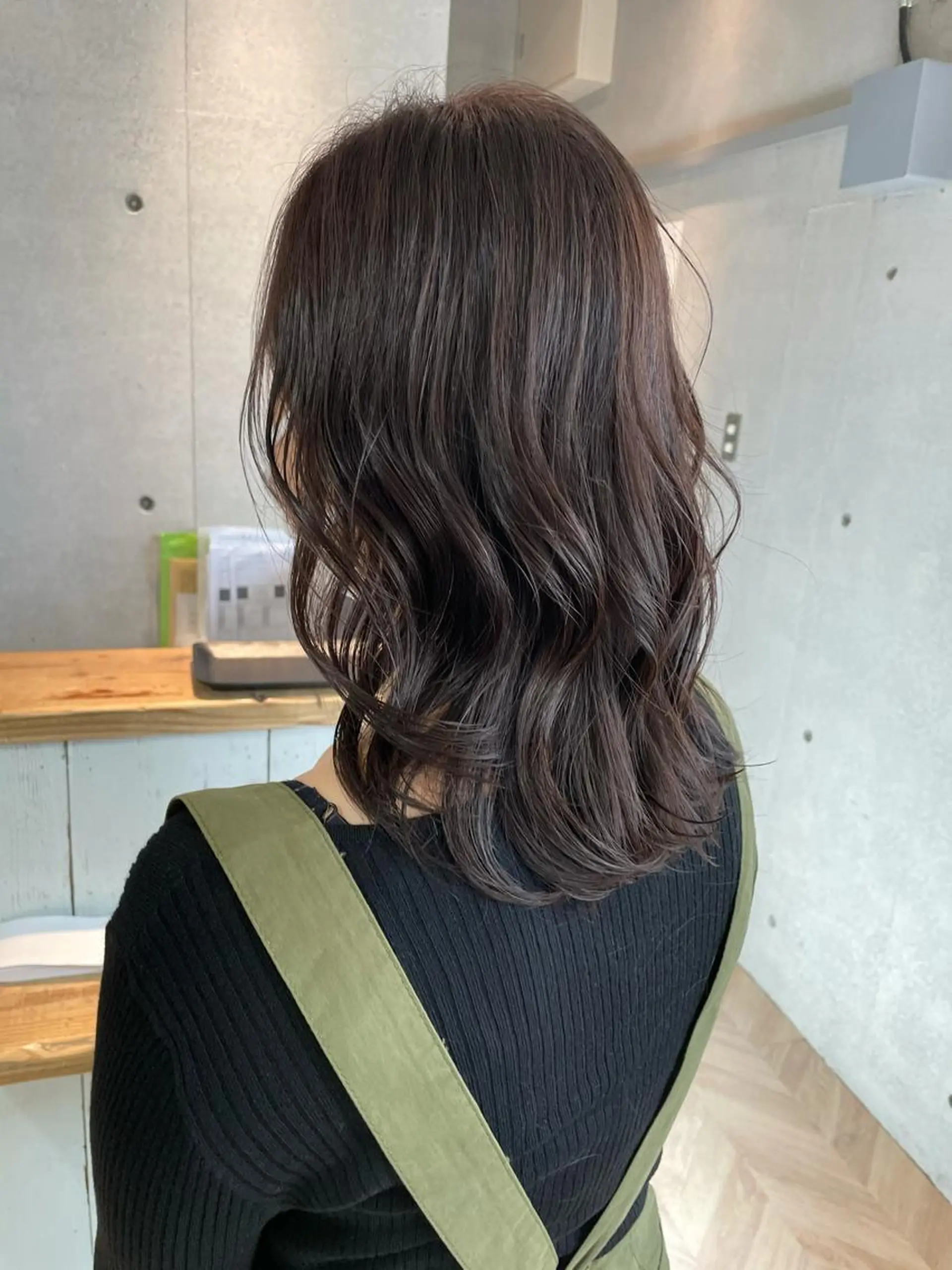 セミロング カラー カット ヘアカラー トリートメント しのはら まどかのヘアスタイル