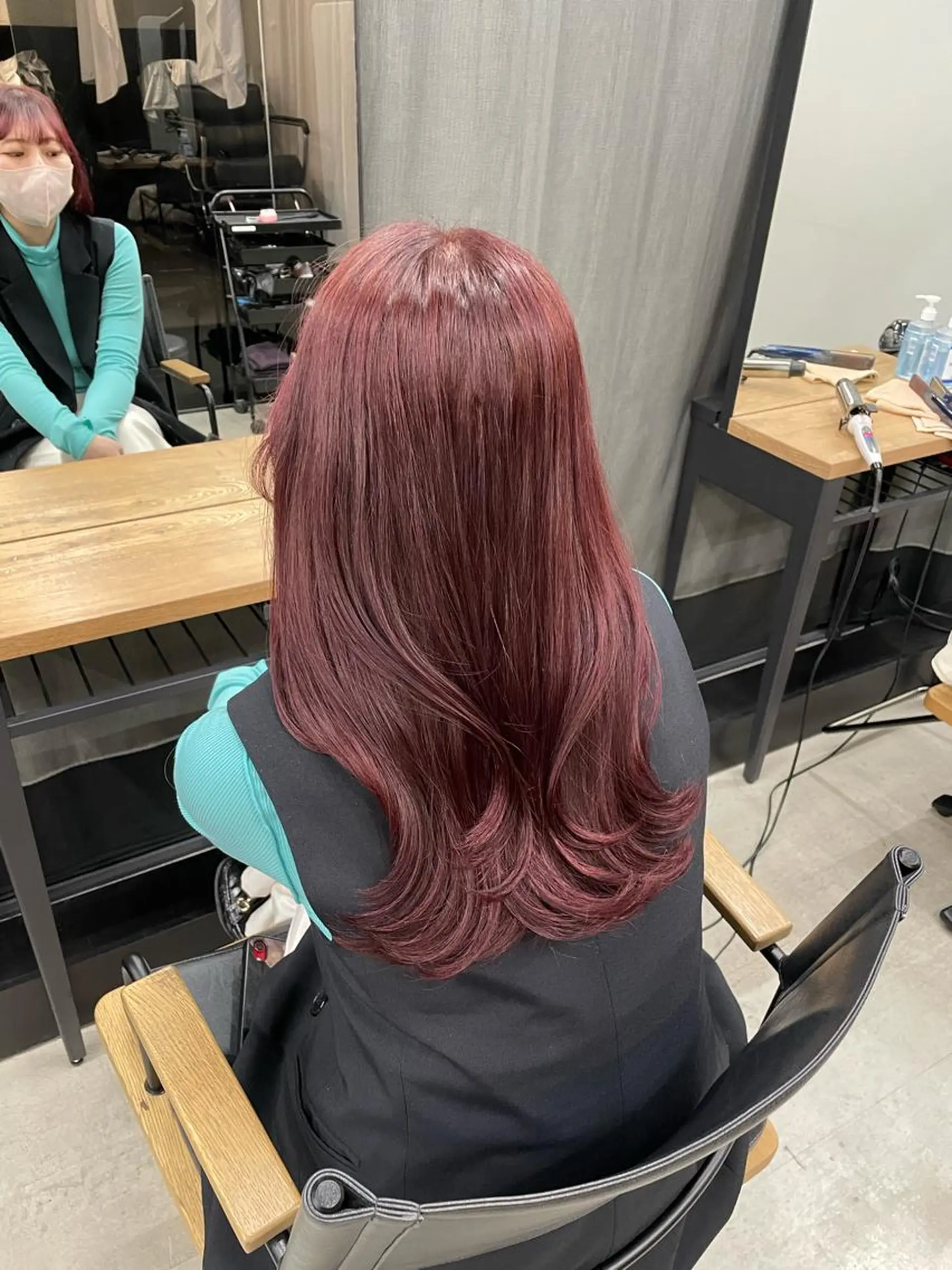 ミディアム 女性らしいモテヘア 韓国ヘアhikariのヘアスタイル