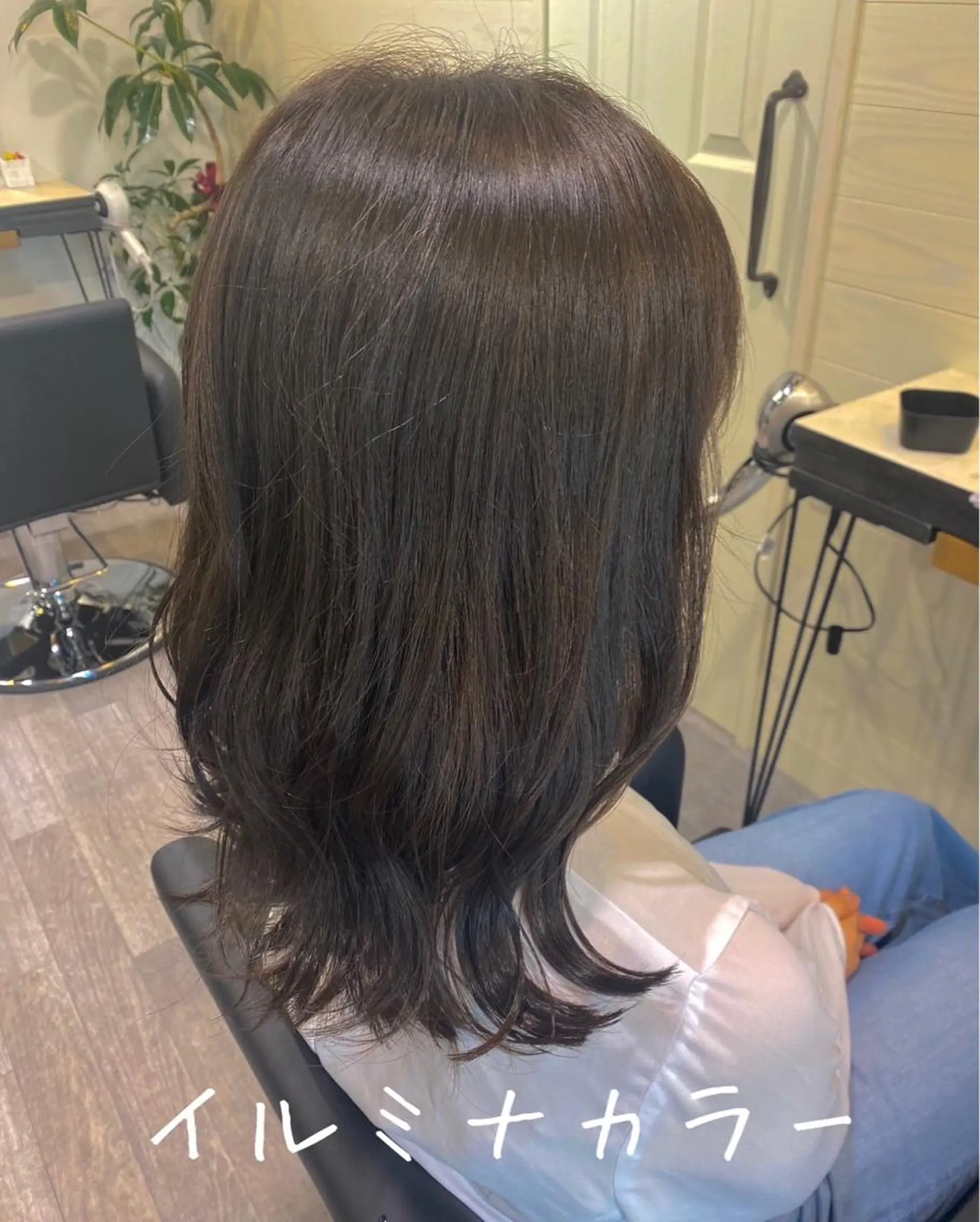 ミディアム カラー ヘアカラー unpeu hair 六地蔵店所属・分木 叶愛のヘアスタイル