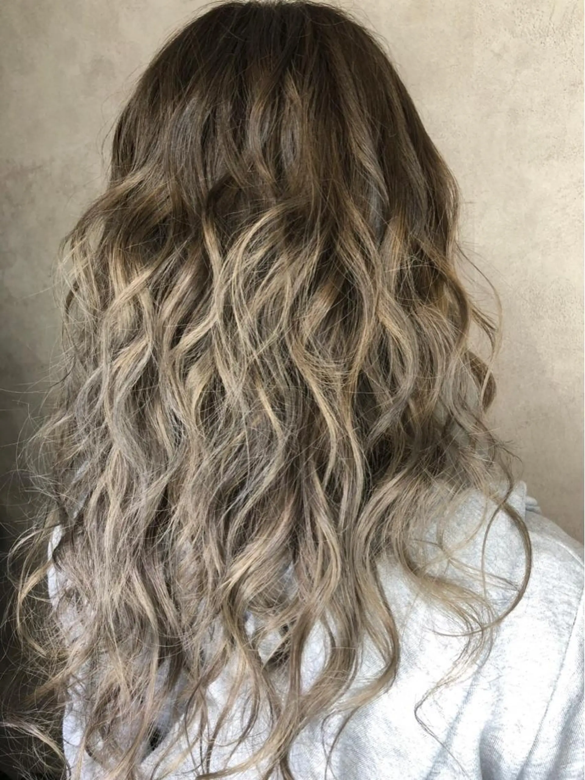 ロング ヘアカラー トリートメント 西村 雄二/エクステのヘアスタイル