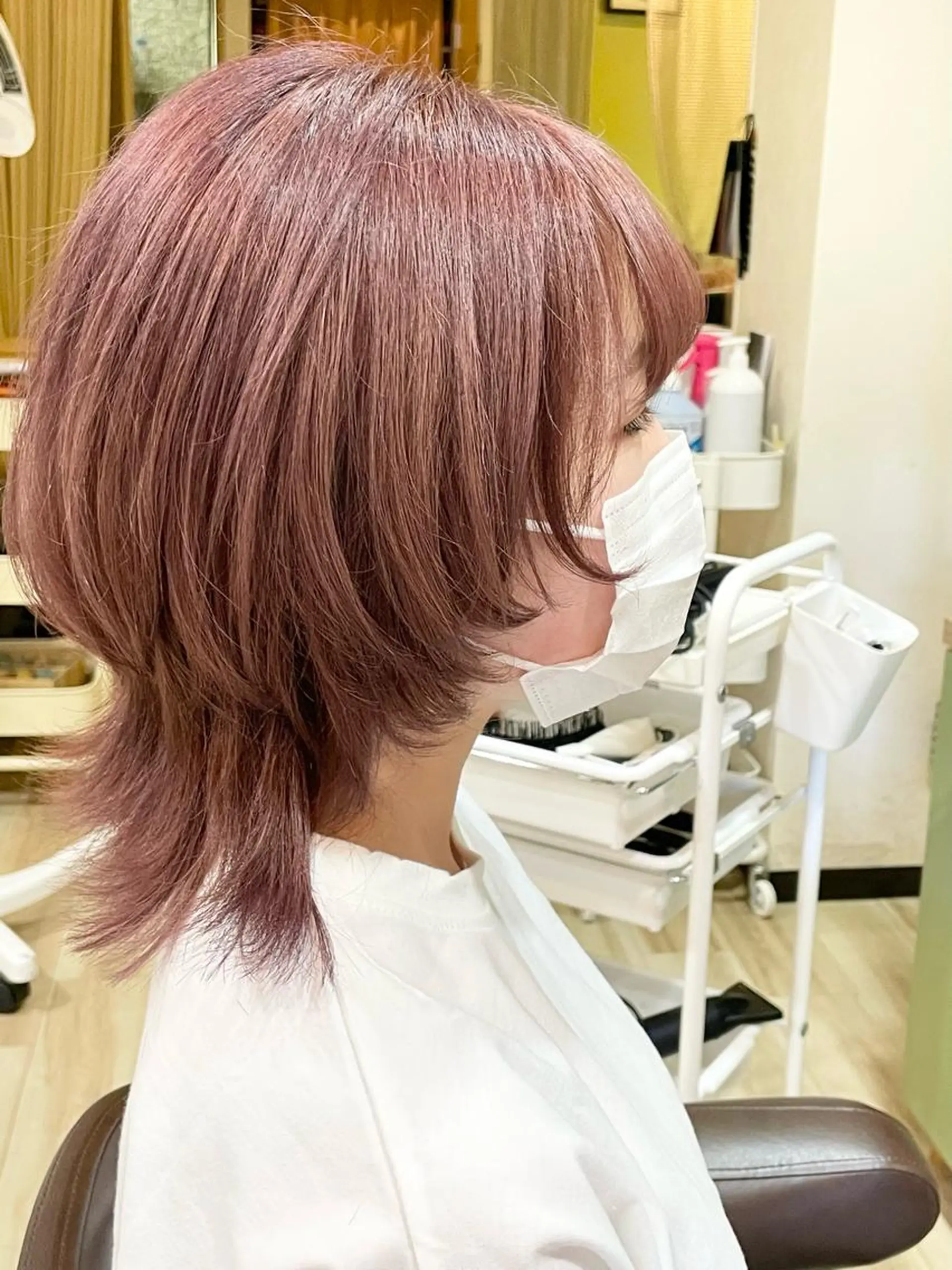 ミディアム カラー 🌈派手髪ハイトーン 🌈鈴木亮太🌈のヘアスタイル