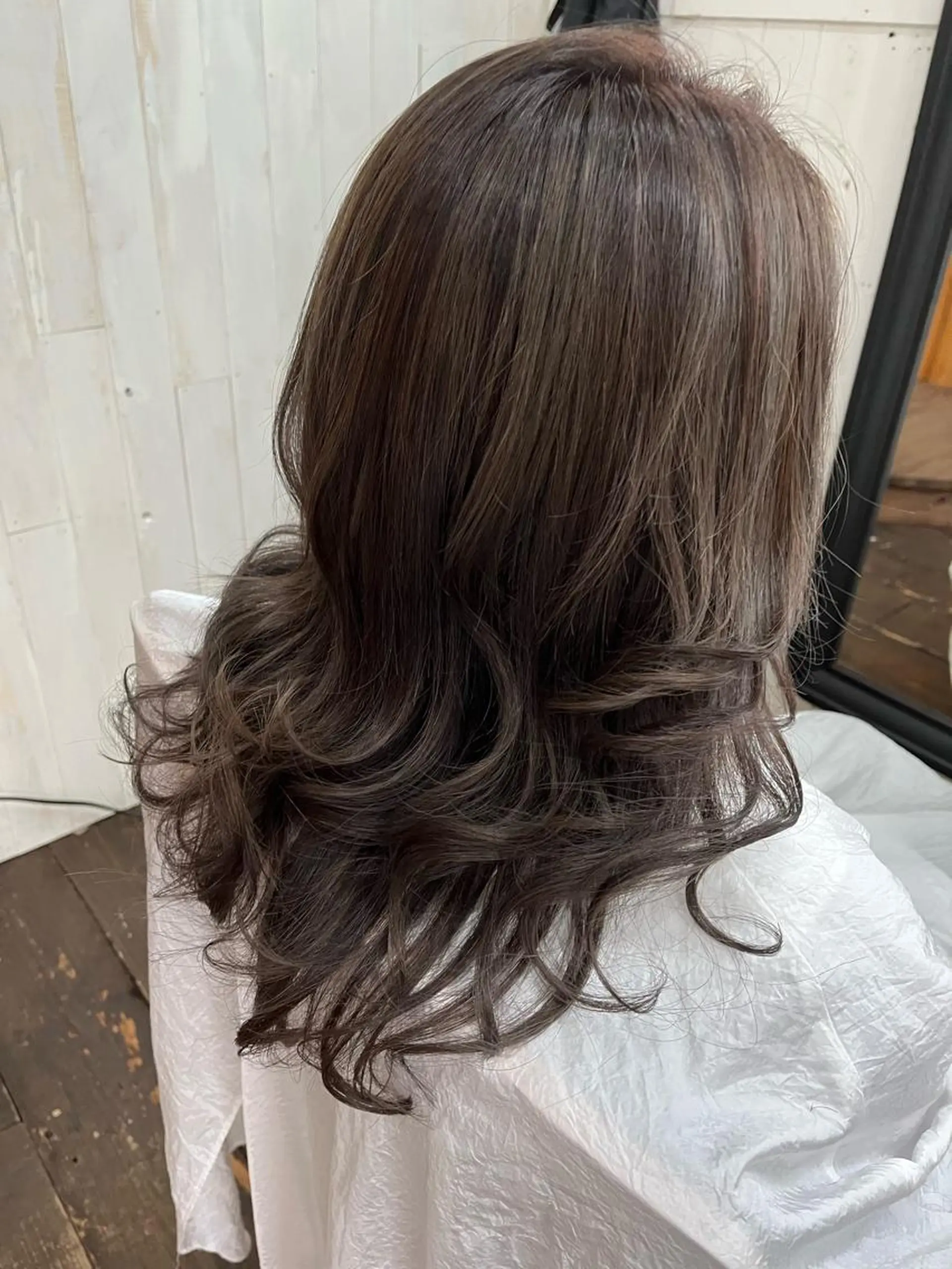 セミロング 紙屋 隼人のヘアスタイル