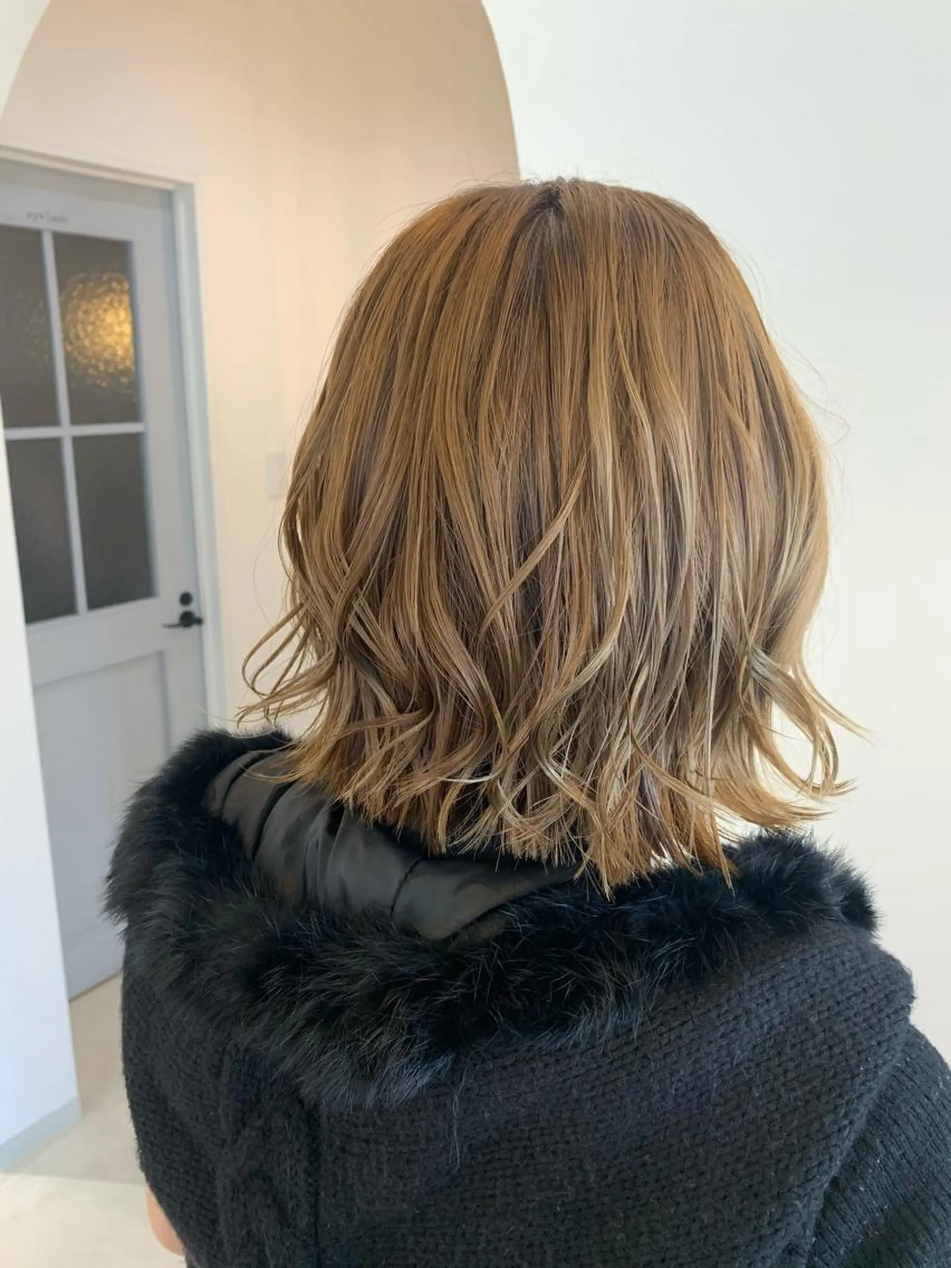 ショート カラー cher. 新井瑞希のヘアスタイル