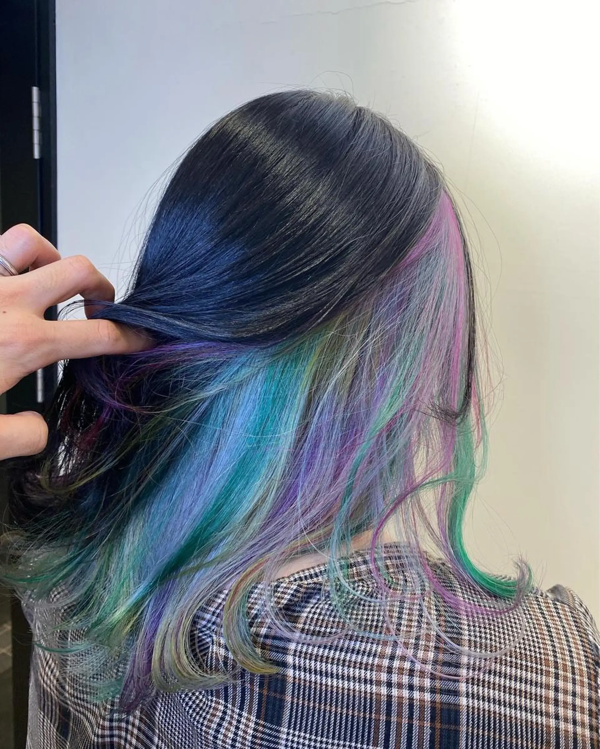 セミロング カラー ハイライト/ブリーチ バレイヤージュ関佳祐のヘアスタイル