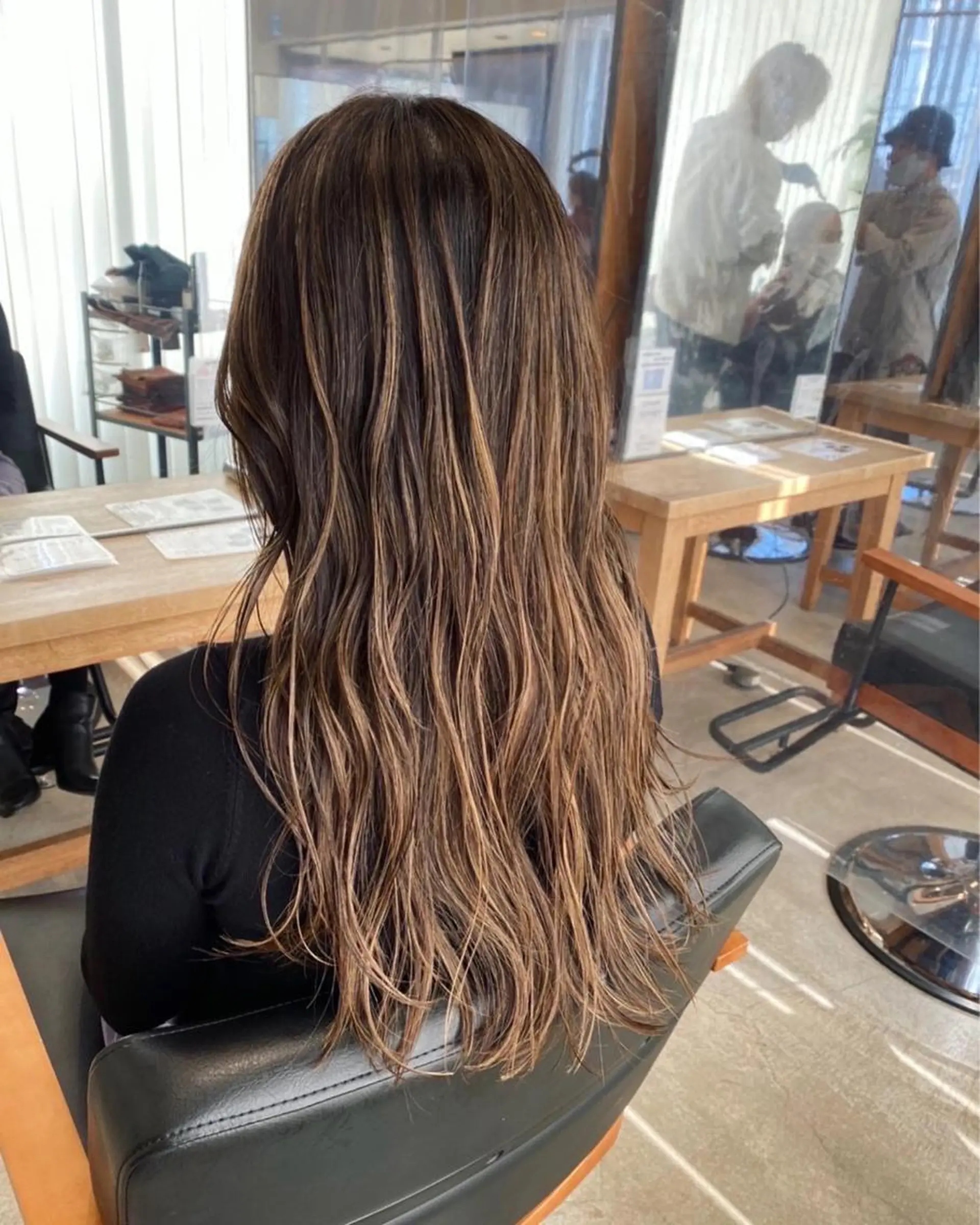 ロング カラー バレイヤージュ レイヤーカット カット パーマ addict⭐️ 江川　颯也💎のヘアスタイル