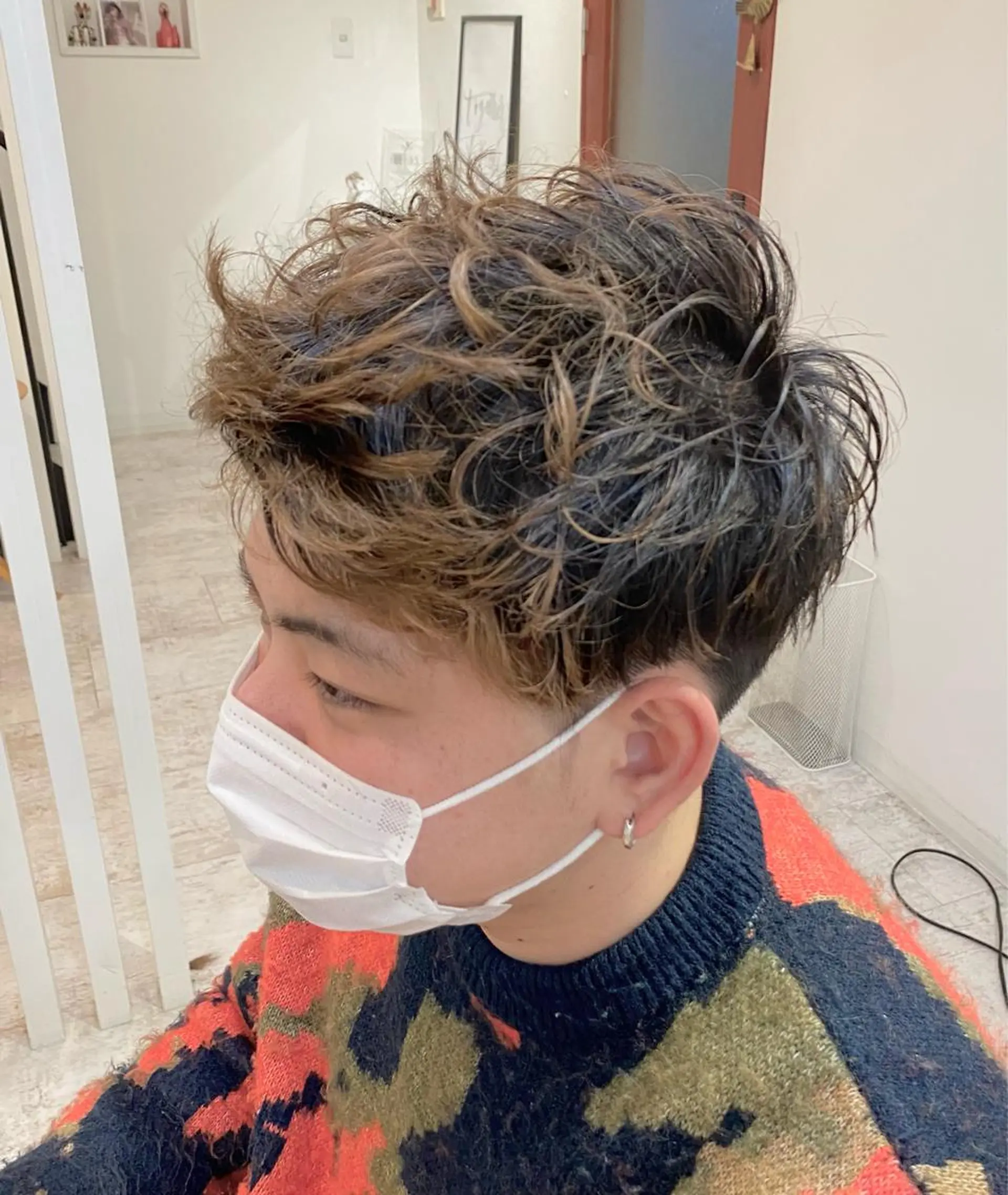 ショート パーマ ハイライト 髪質改善 レイヤーカット 縮毛矯正 カット ヘアカラー ブリーチなしWカラー /酸性ストレート河本のヘアスタイル