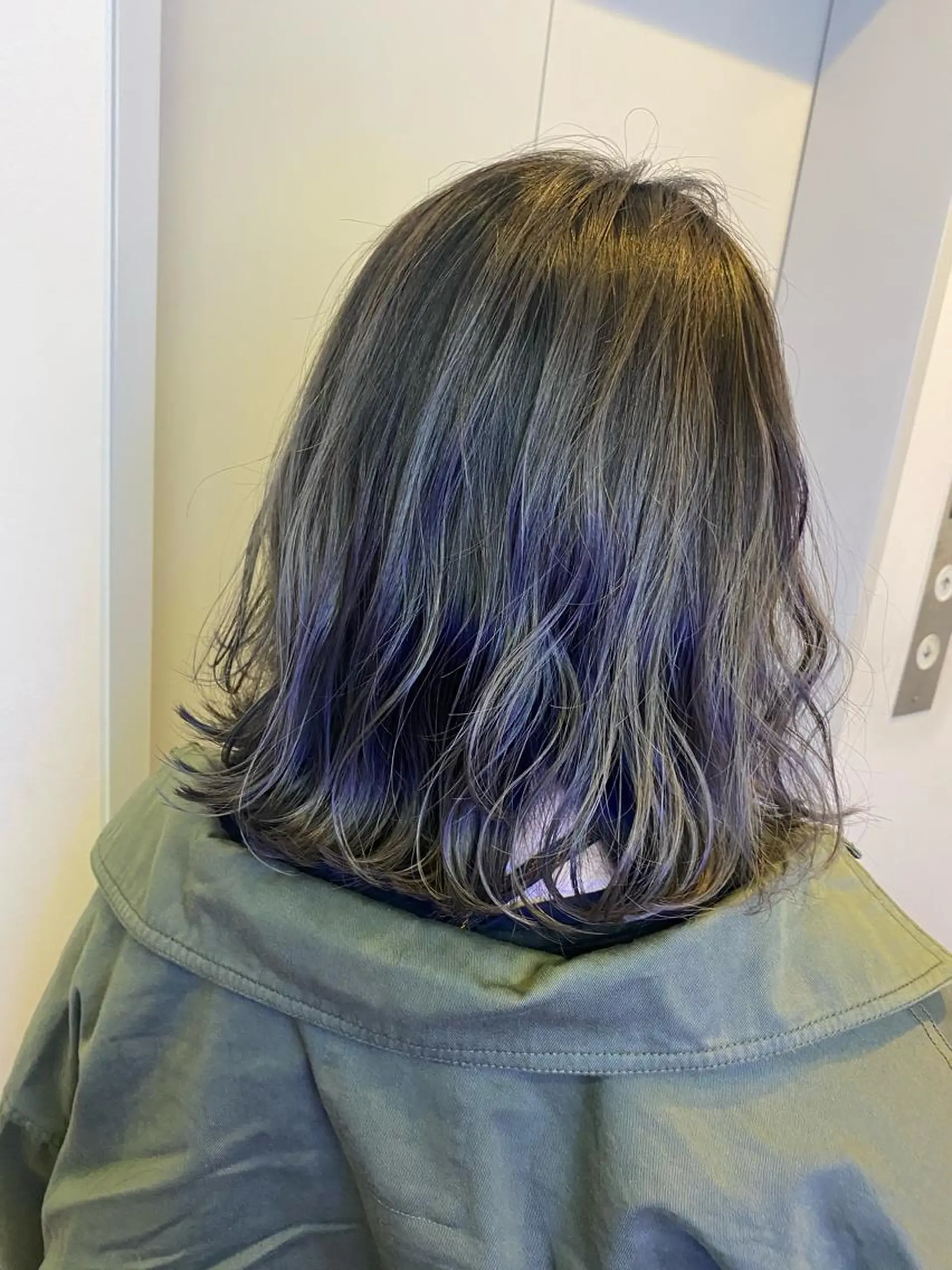 ショート カラー バレイヤージュ グレージュ レイヤーカット scene. haraのヘアスタイル