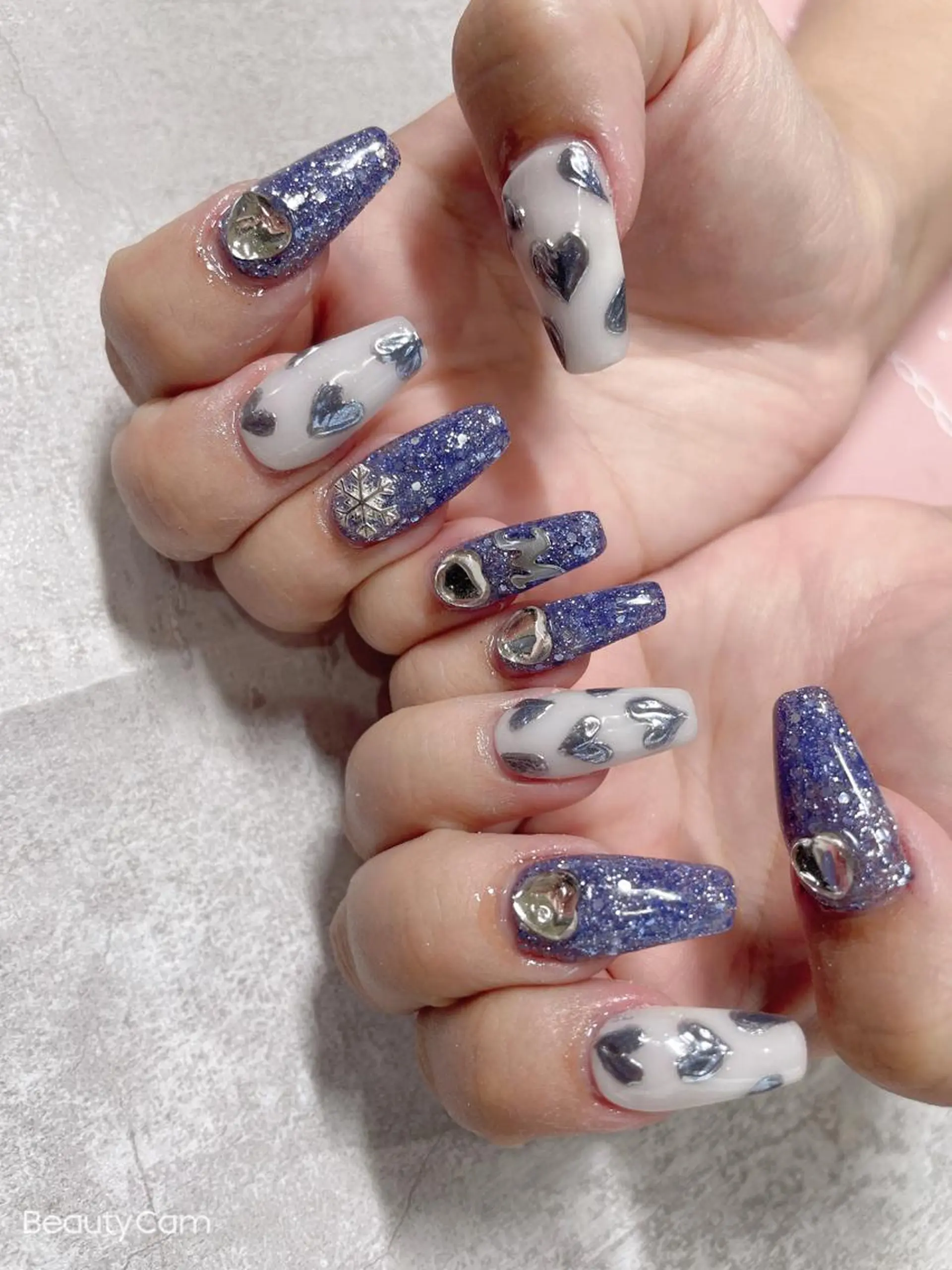 ミディアム ネイル 《LB》ラブリエ Nail&eyeのマツエク・マツパデザイン