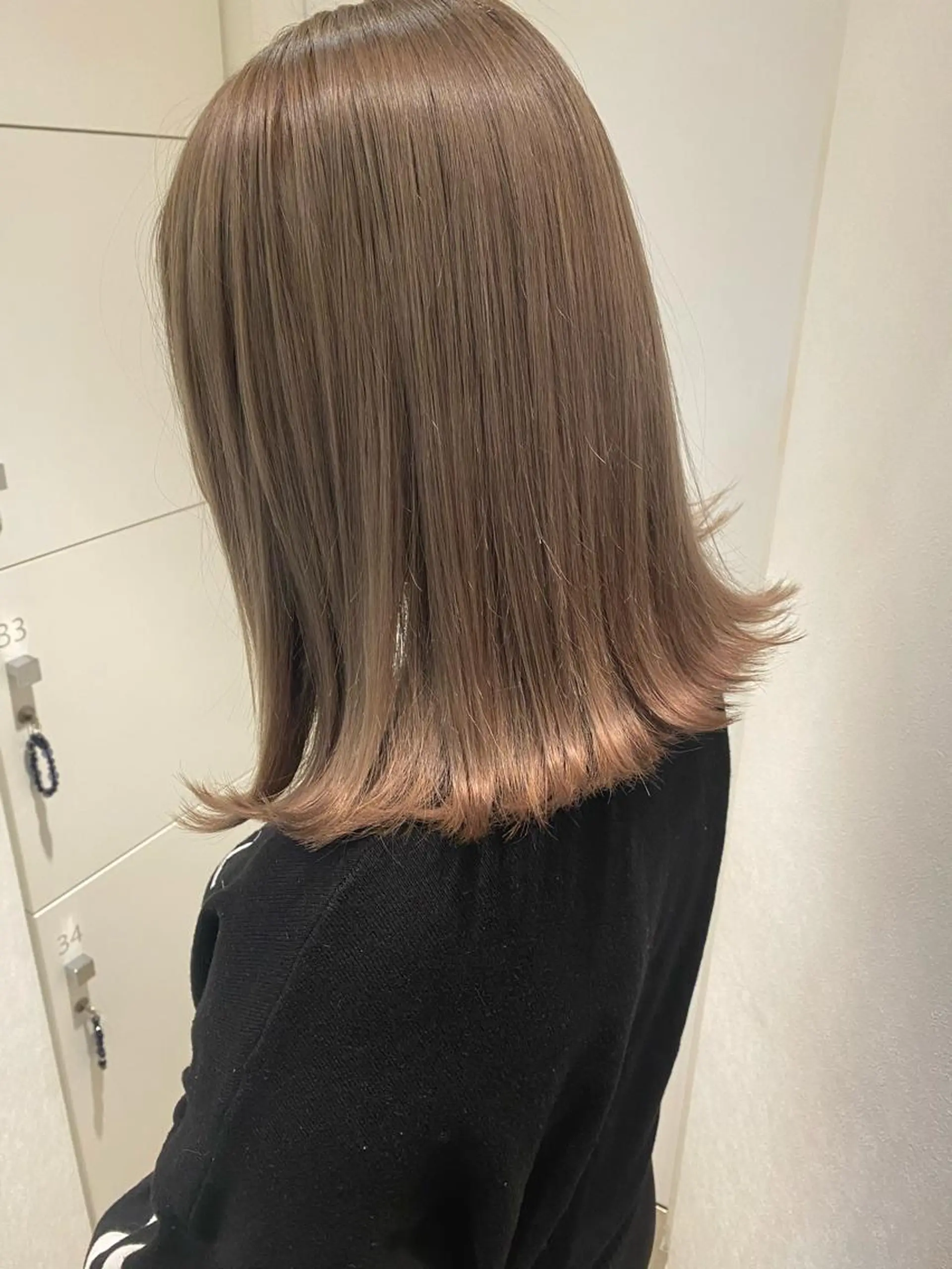 ミディアム カラー ヘアアレンジ カット ヘアカラー トリートメント 川上 麻梨阿のヘアスタイル