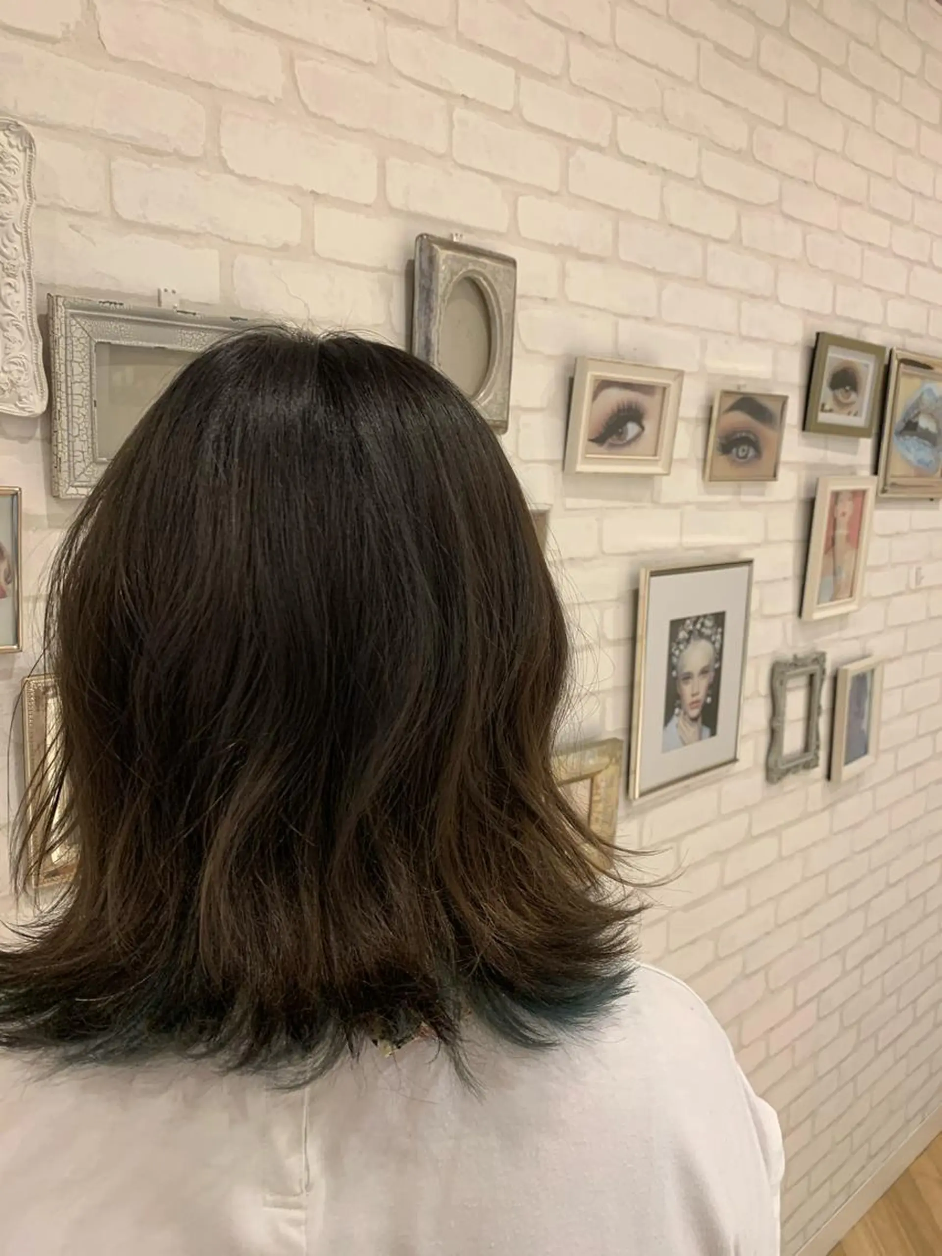 ミディアム カラー ダークグレー ダークグレージュ グラデーションカラー グレージュ Gain所属・Gain Nanamiのエステ・リラクイメージ