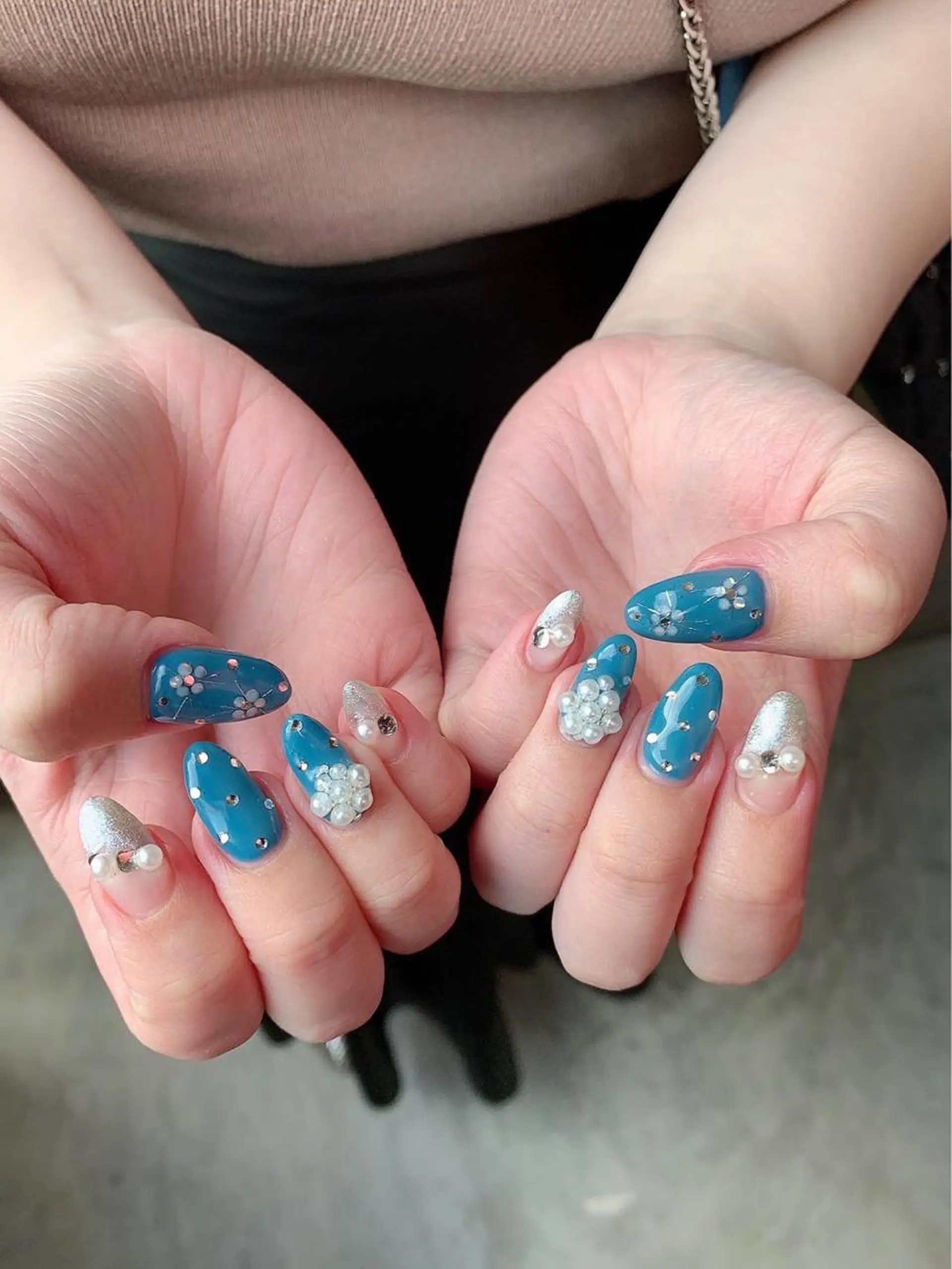 ネイル ロングネイル ネイリスト EMIのネイルデザイン