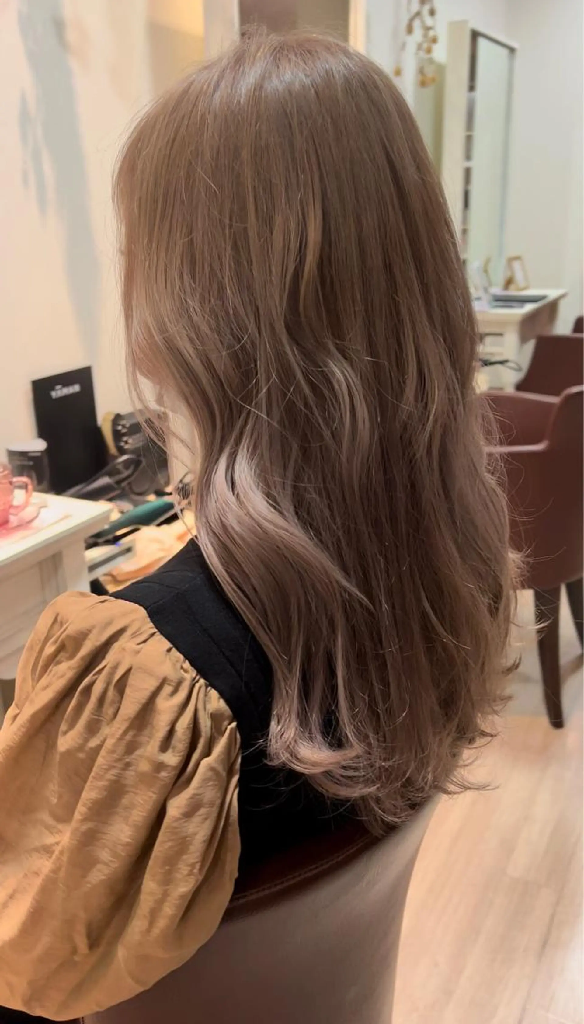 セミロング カラー Tamagawa Sakiのヘアスタイル