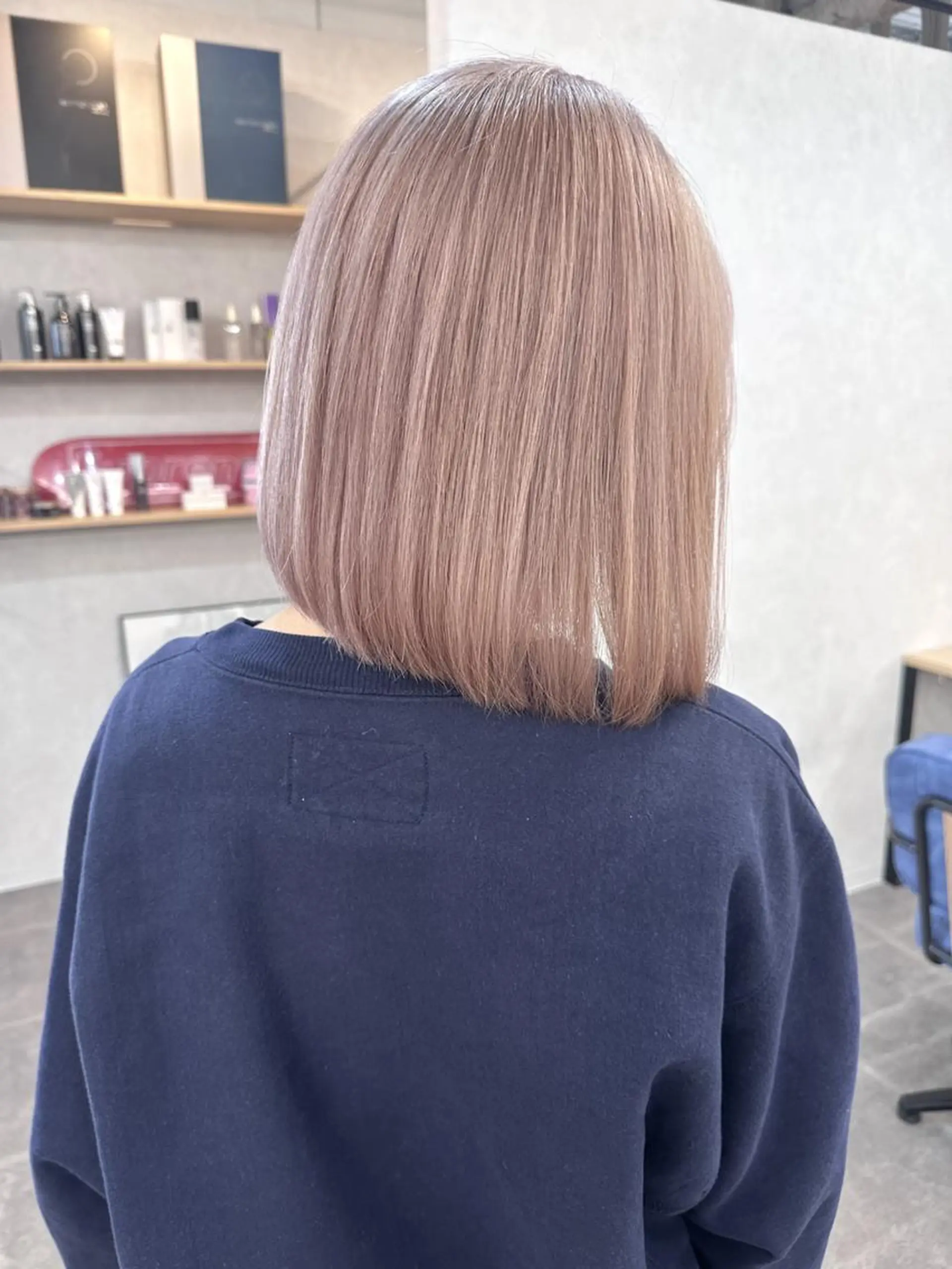 ミディアム カラー ヘアアレンジ ハイトーン カラーのヘアスタイル
