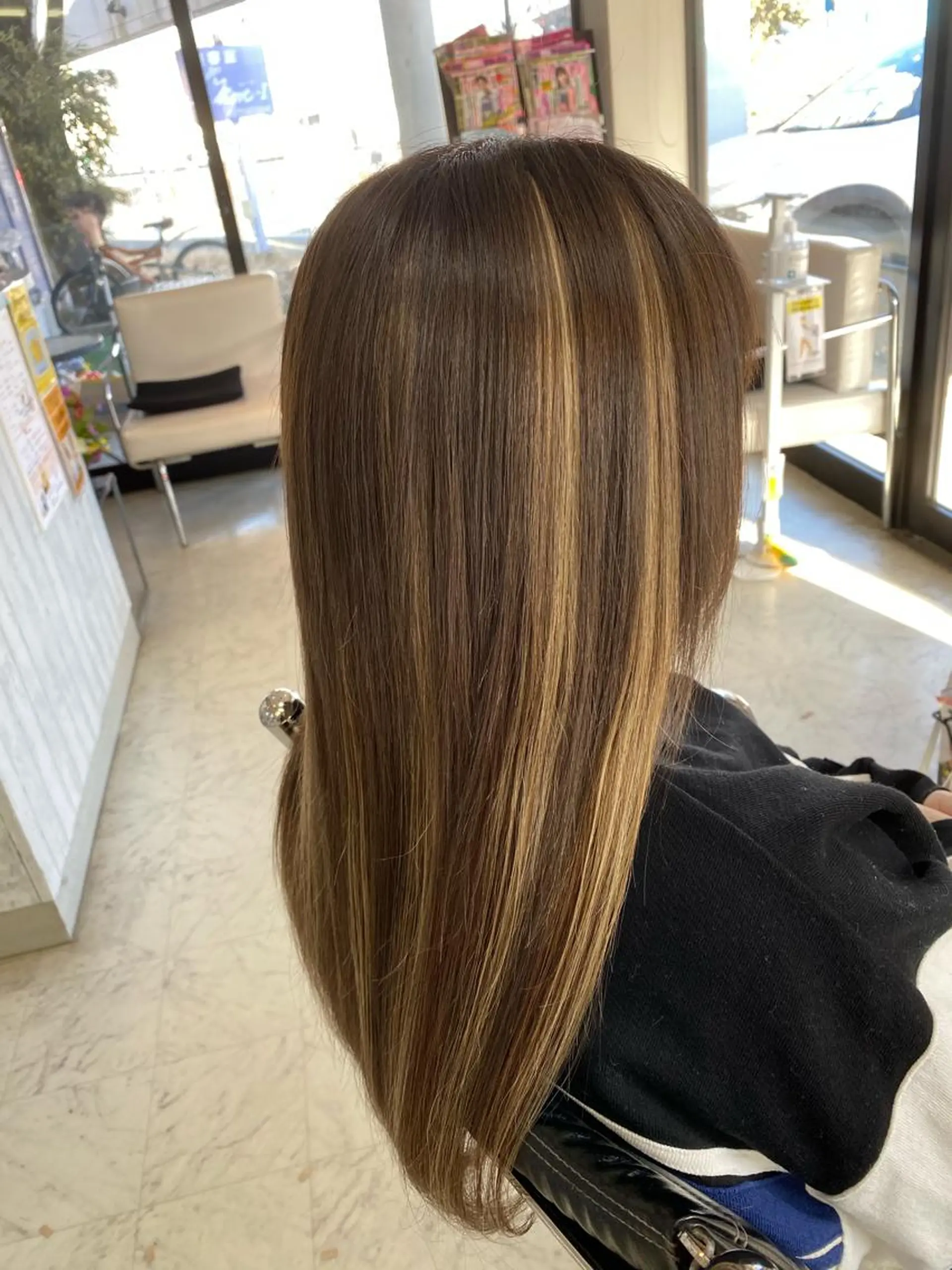 ロング エクステ ハイライト カット ヘアカラー エクステ imaizumi takuyaのヘアスタイル