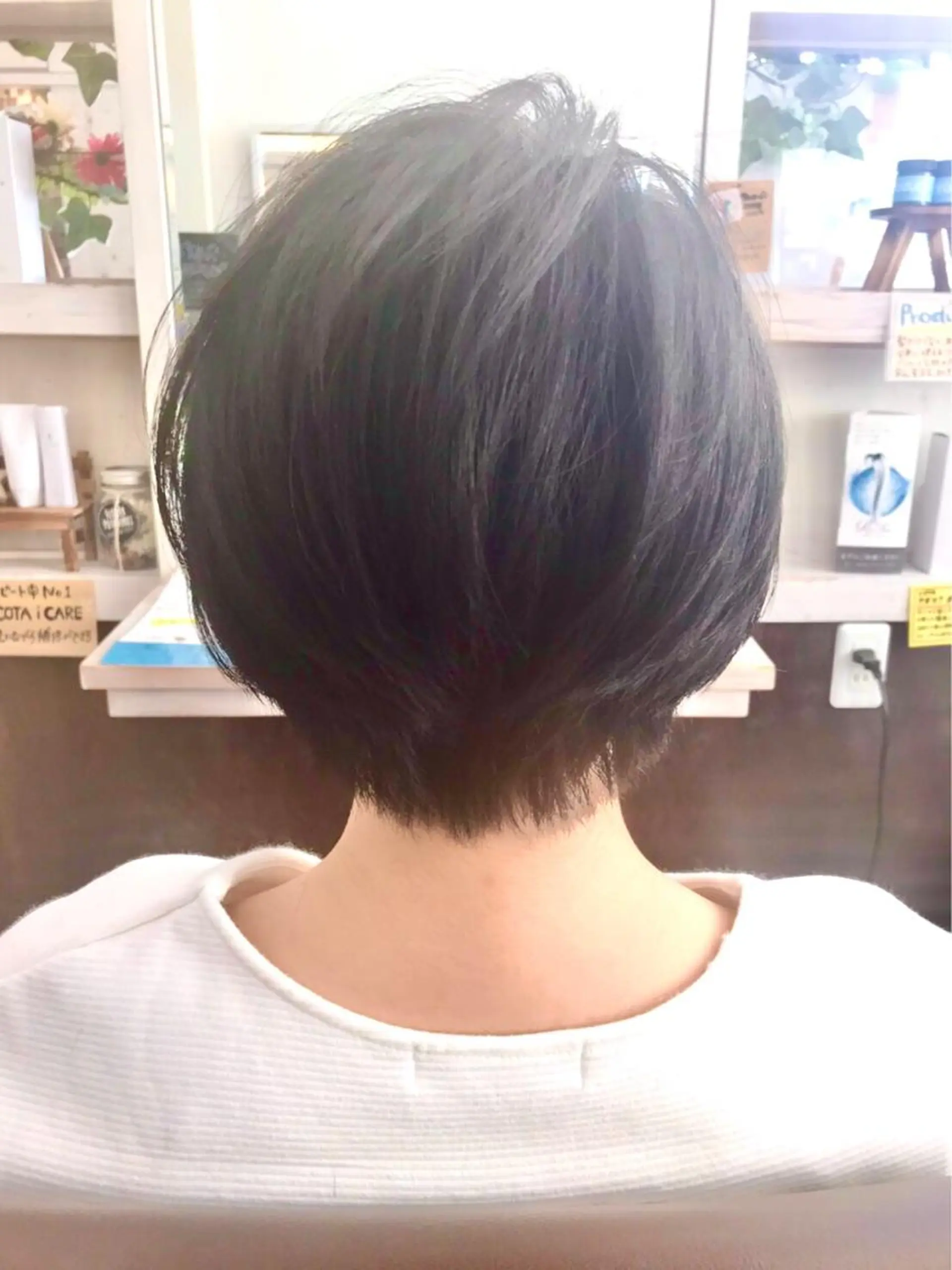 ショート カラー Well's TAIGAのヘアスタイル
