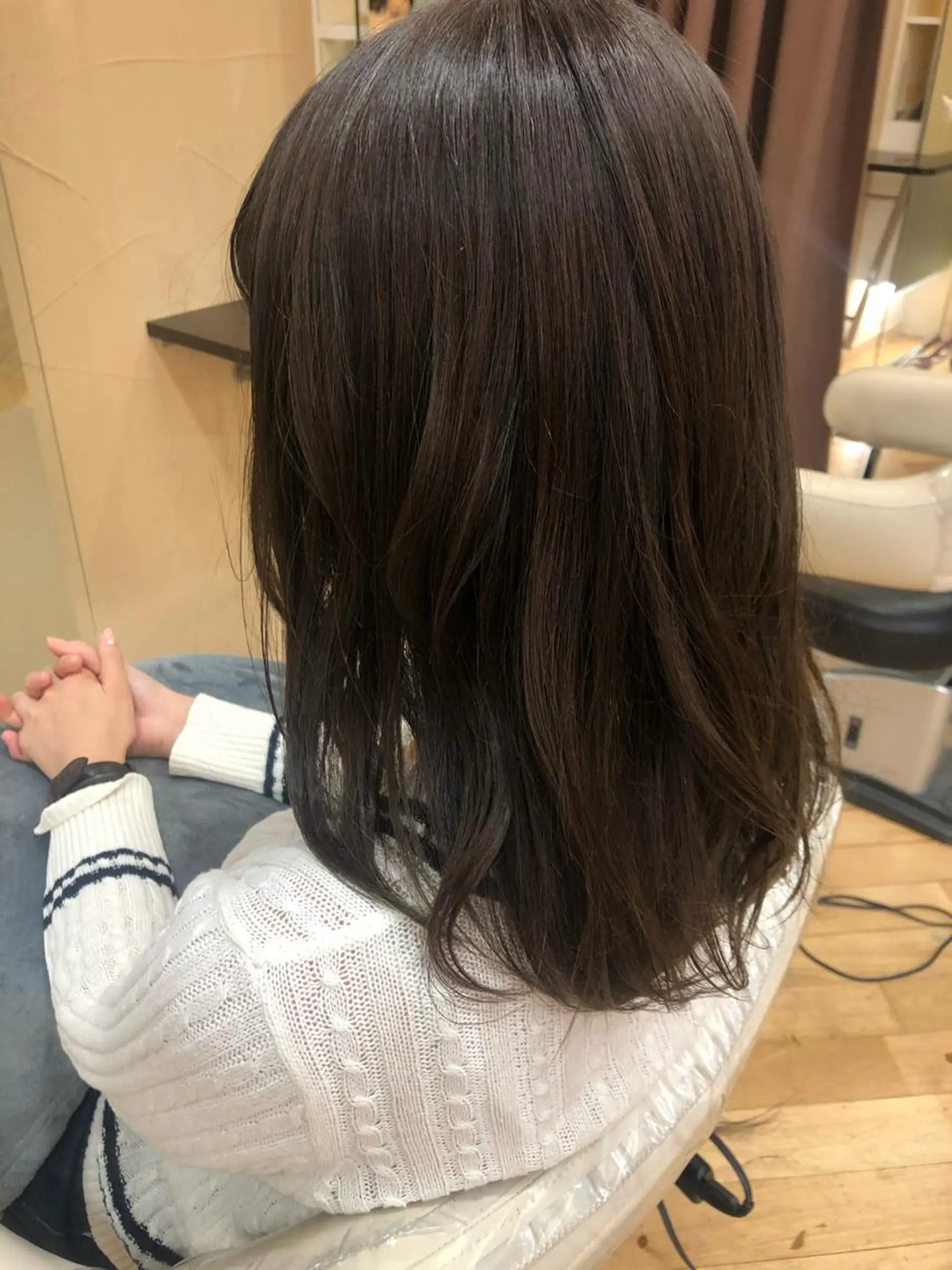 セミロング 西山梨々【5/1〜 復帰致します🌼】のヘアスタイル