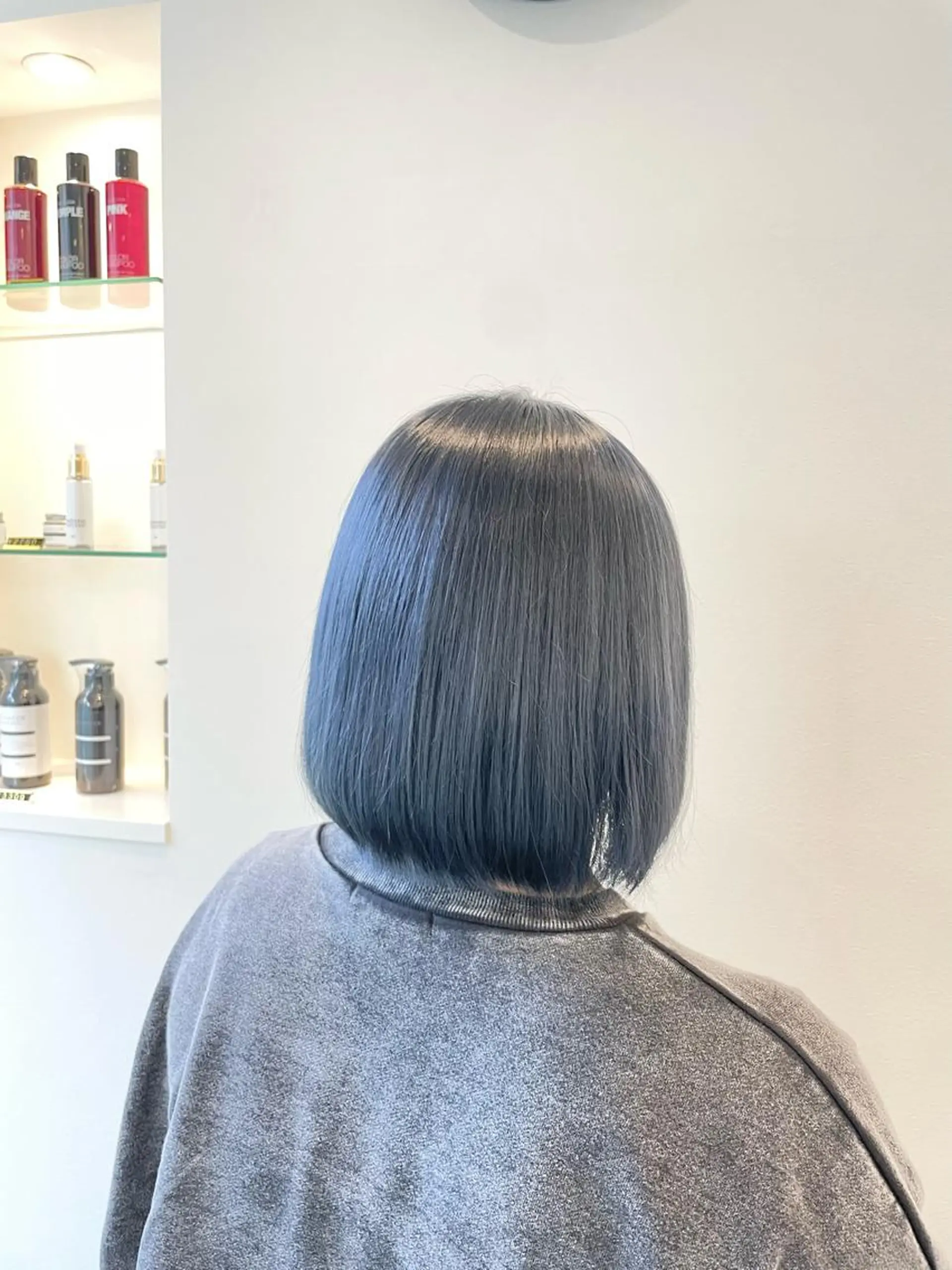 ショート カラー 透明感カラー ダークグレー 髪質改善/ブリーチ/ ボブ特化/よしきのヘアスタイル