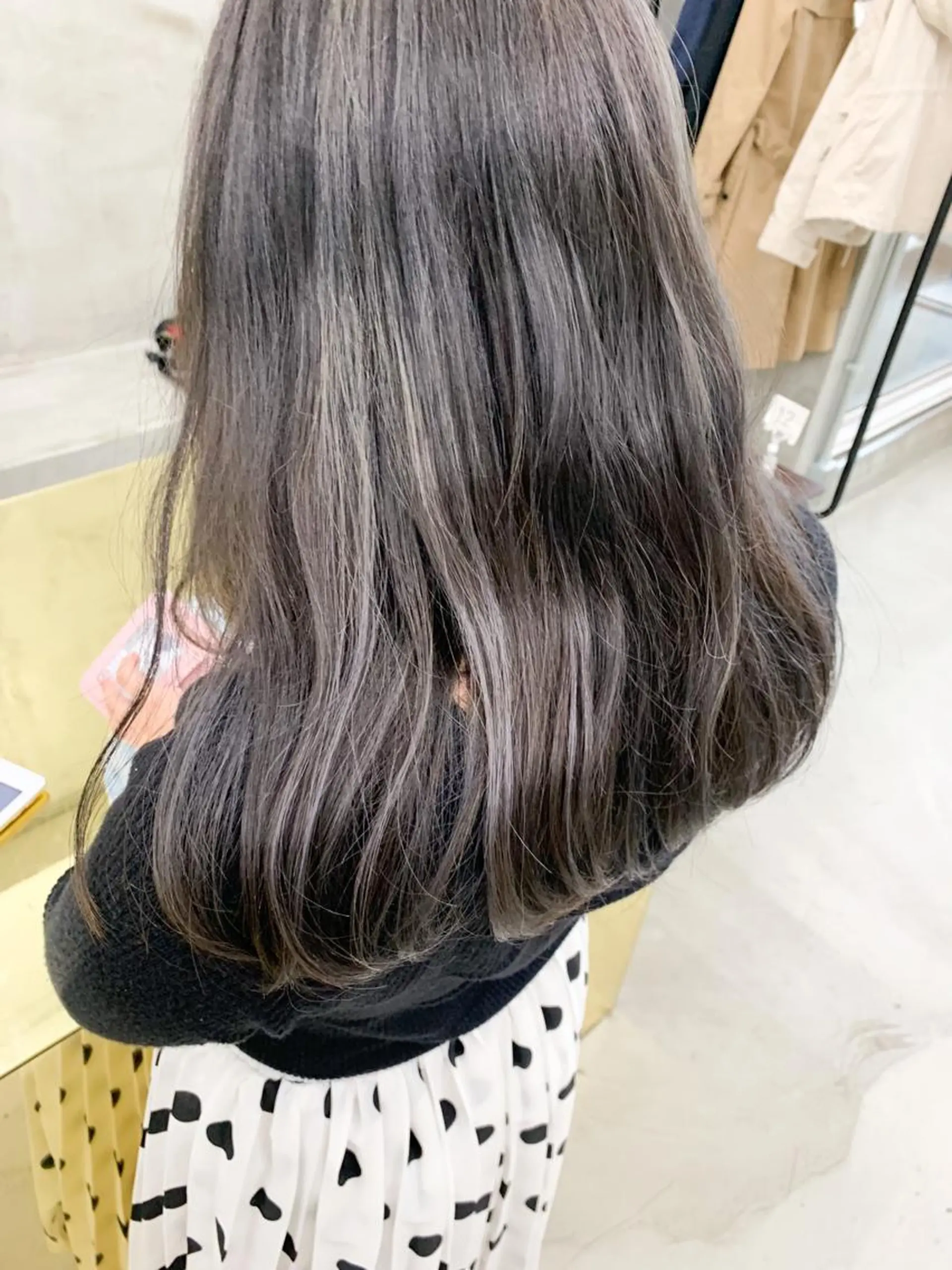 カラー 透明感カラー デザインカラー ダブルカラー グレージュ ハイライトカラー ヘッドスパ (女性限定)🍋モエのヘアスタイル