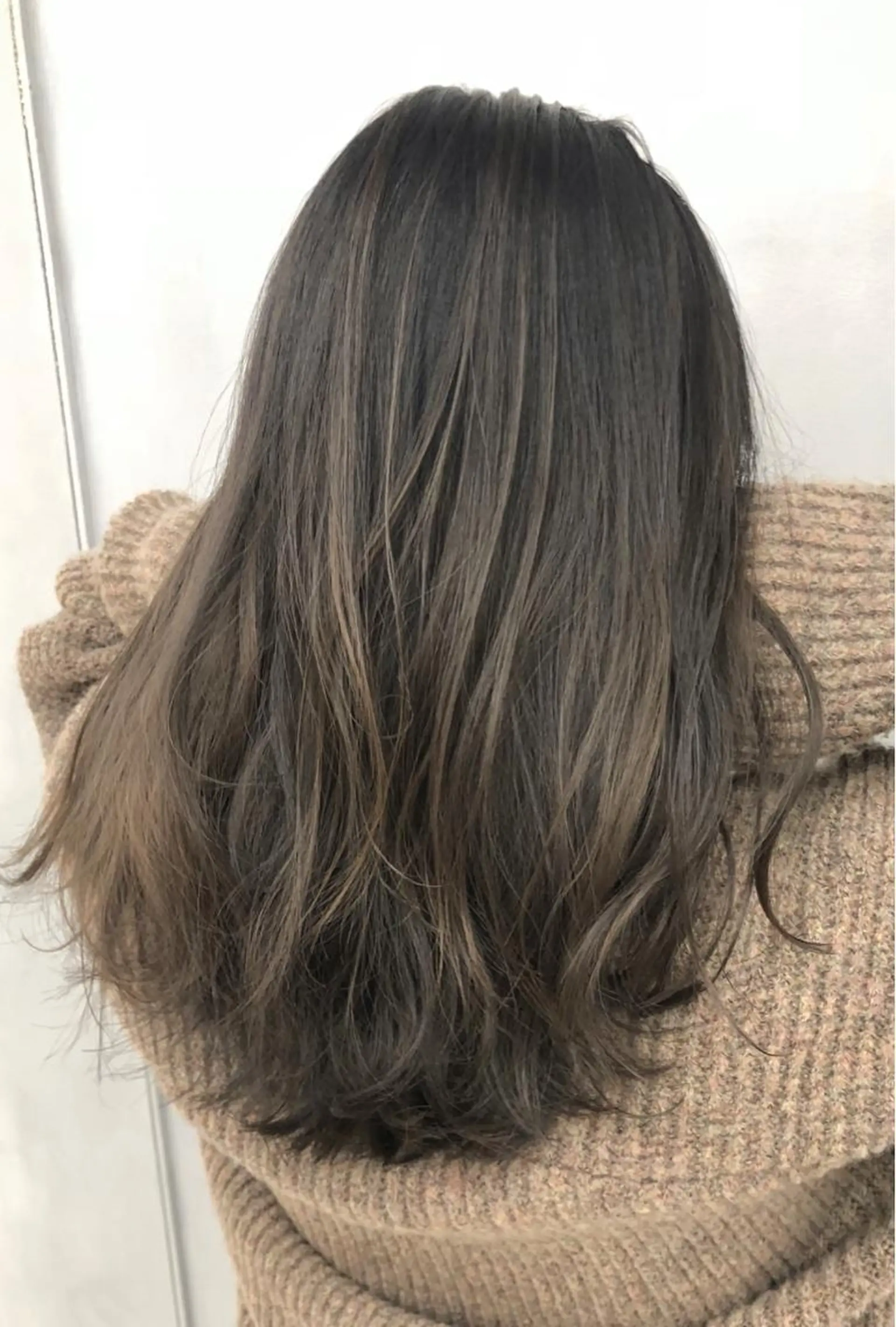 セミロング カラー 【代表】高山 一真のヘアスタイル