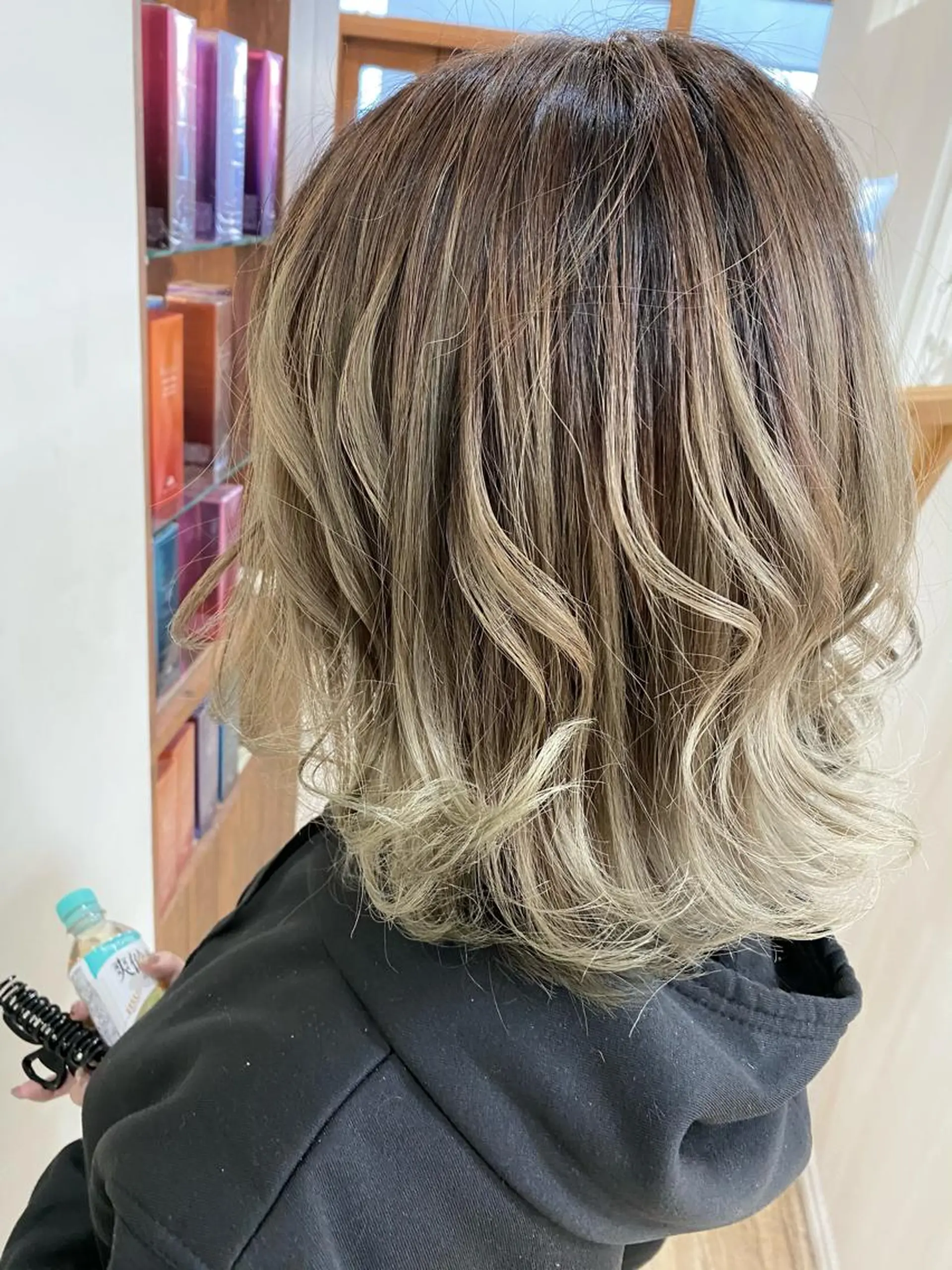 カラー SALOWIN栄 高須大貴のヘアスタイル