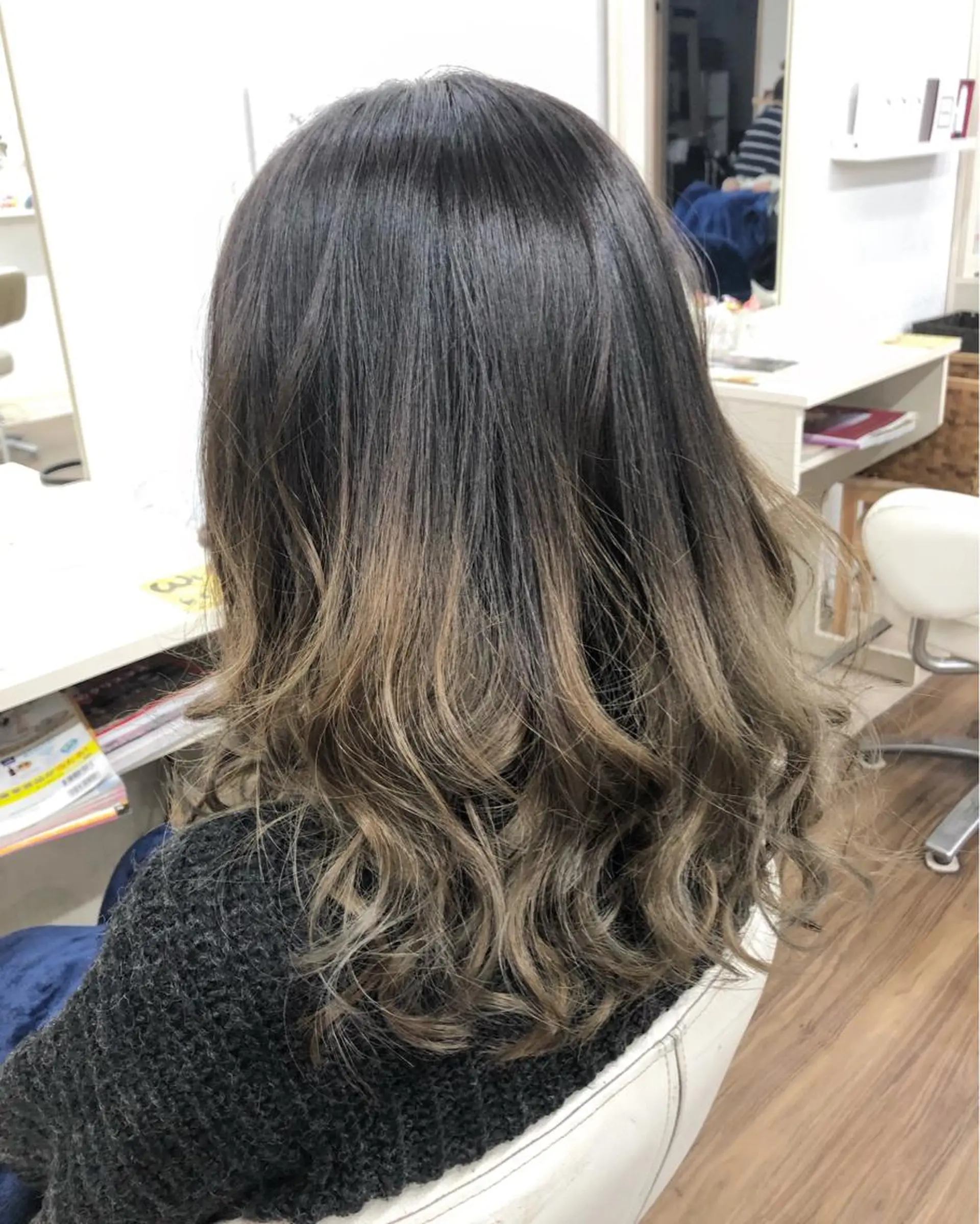 セミロング カラー GROSS所属・正木 彩音のヘアスタイル