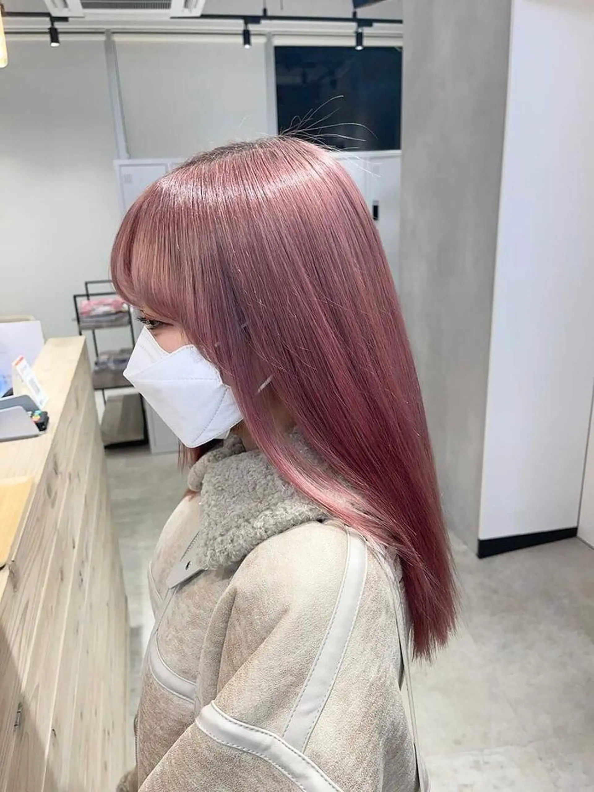 ロング カラー ハイトーン×レイヤー ／遠藤将太のヘアスタイル