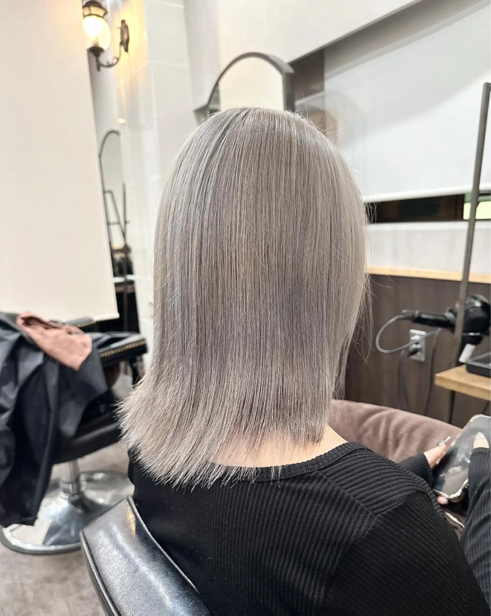 セミロング カラー グレージュ ヘアカラー トリートメント 🌿ガクト 🌿艶髪透明感のヘアスタイル