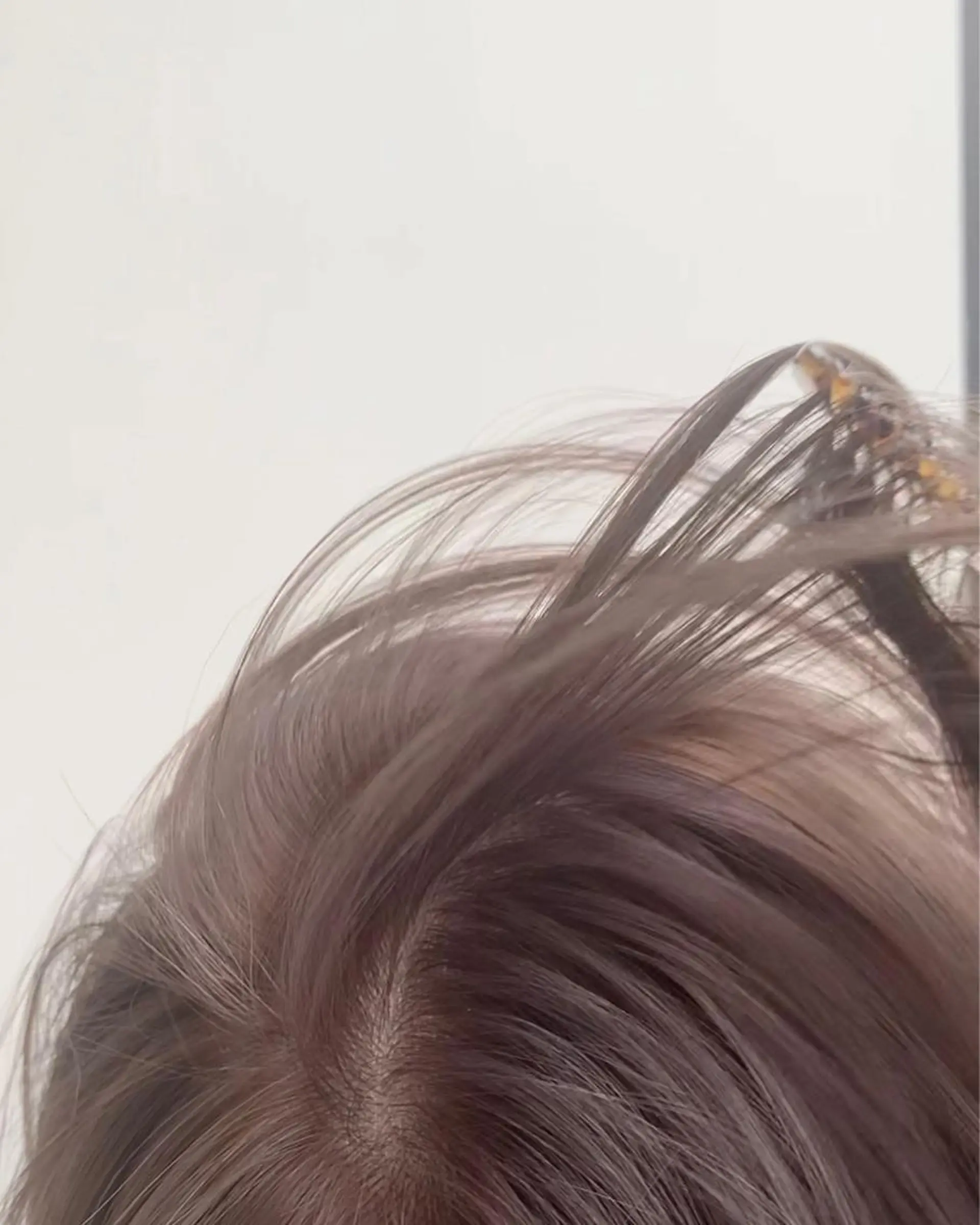 ミディアム 落合希 Olivebeigeのヘアスタイル