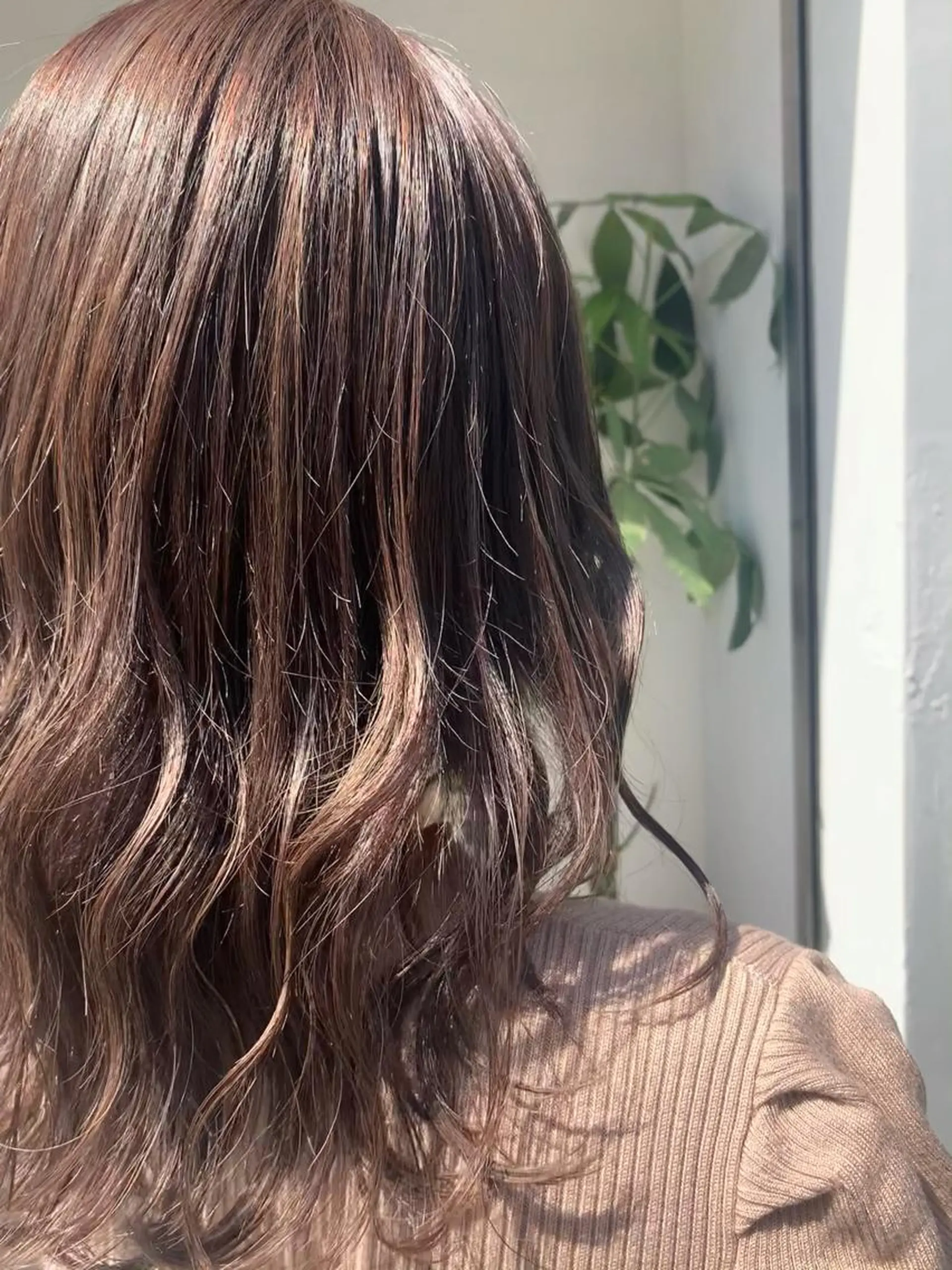 ミディアム カラー ヘアアレンジ REONA🪽✨薬院 レイヤーカット🫧のヘアスタイル