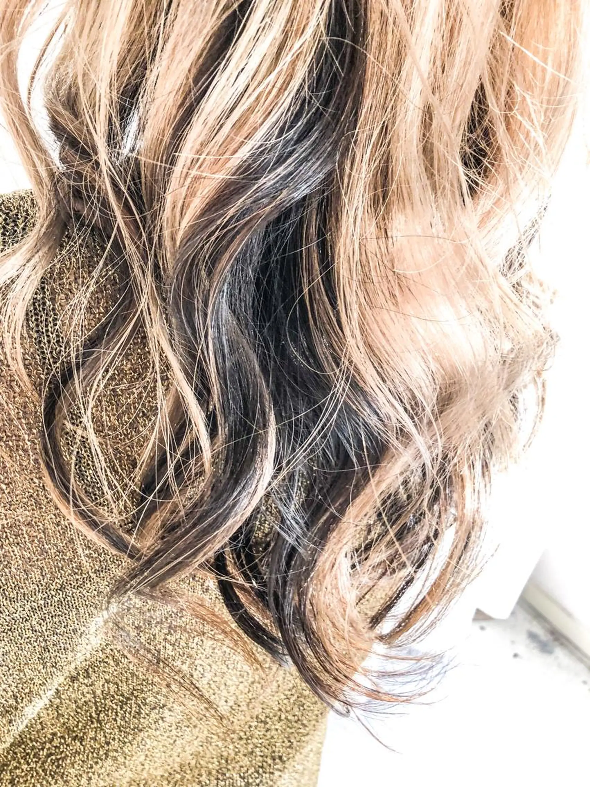 ロング カラー ヘアアレンジ ブリーチ イルミナカラー ヘアカラー トリートメント レイヤー×ヘッドスパ ＊保田遥＊のヘアスタイル