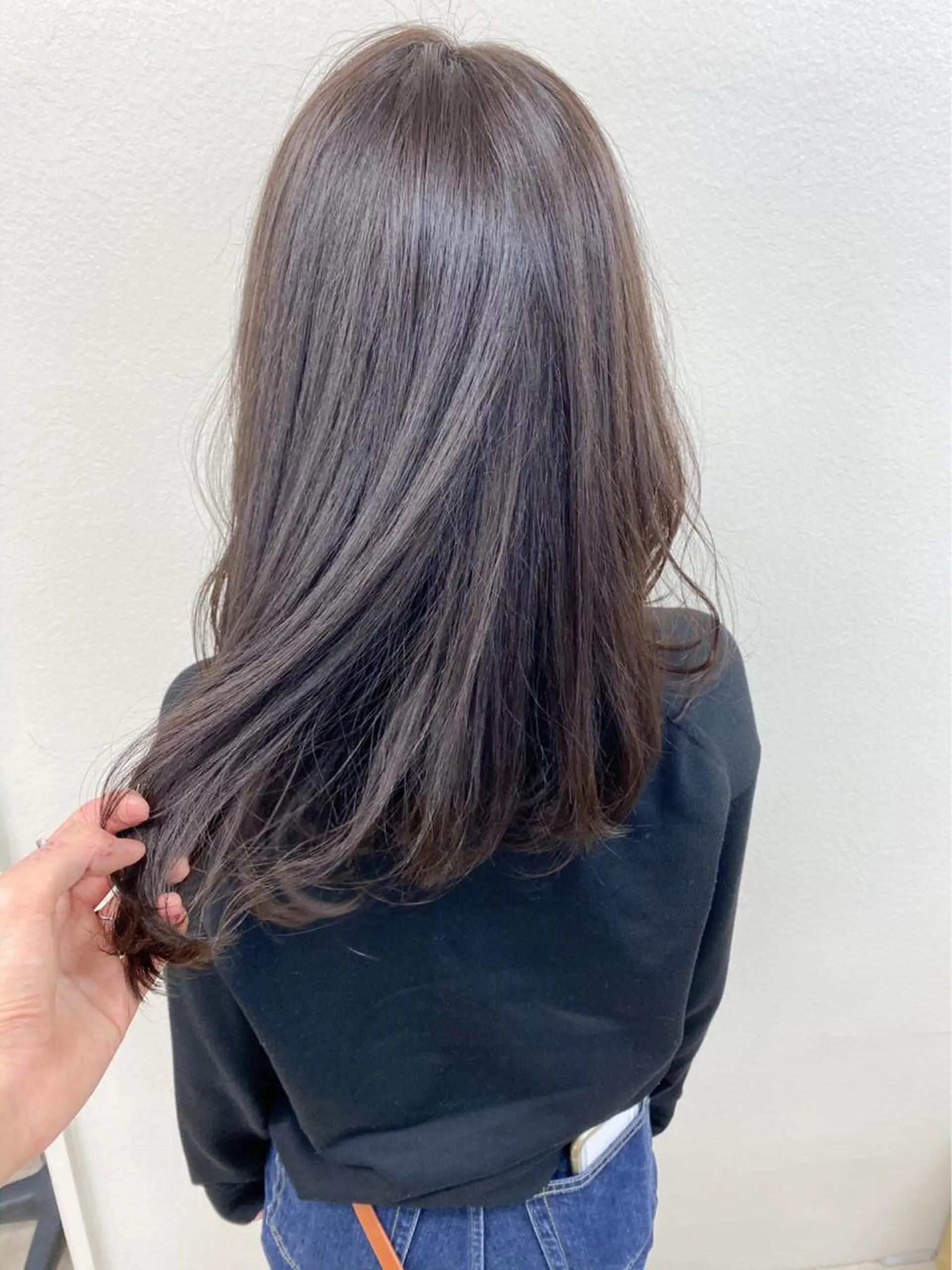 セミロング カラー ヘアアレンジ 透明感カラー グレージュ ミルクティーグレージュ 髪質改善 トリートメント ダブルカラー｜ なおき｜池袋美容師のヘアスタイル