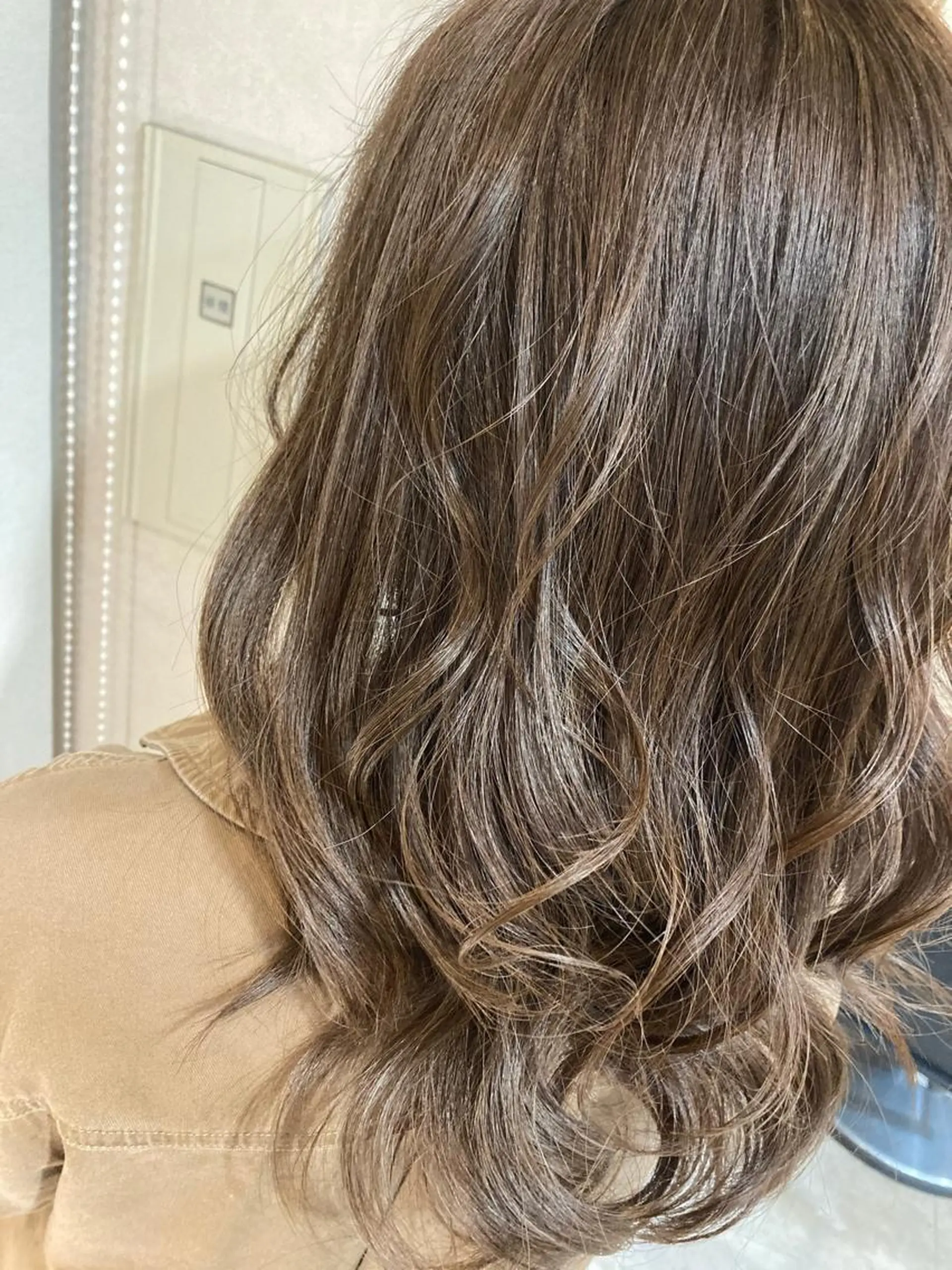 セミロング カラー ハイライトカラー ハイライト 髪質改善/透明感 カラー/内藤有須加のヘアスタイル